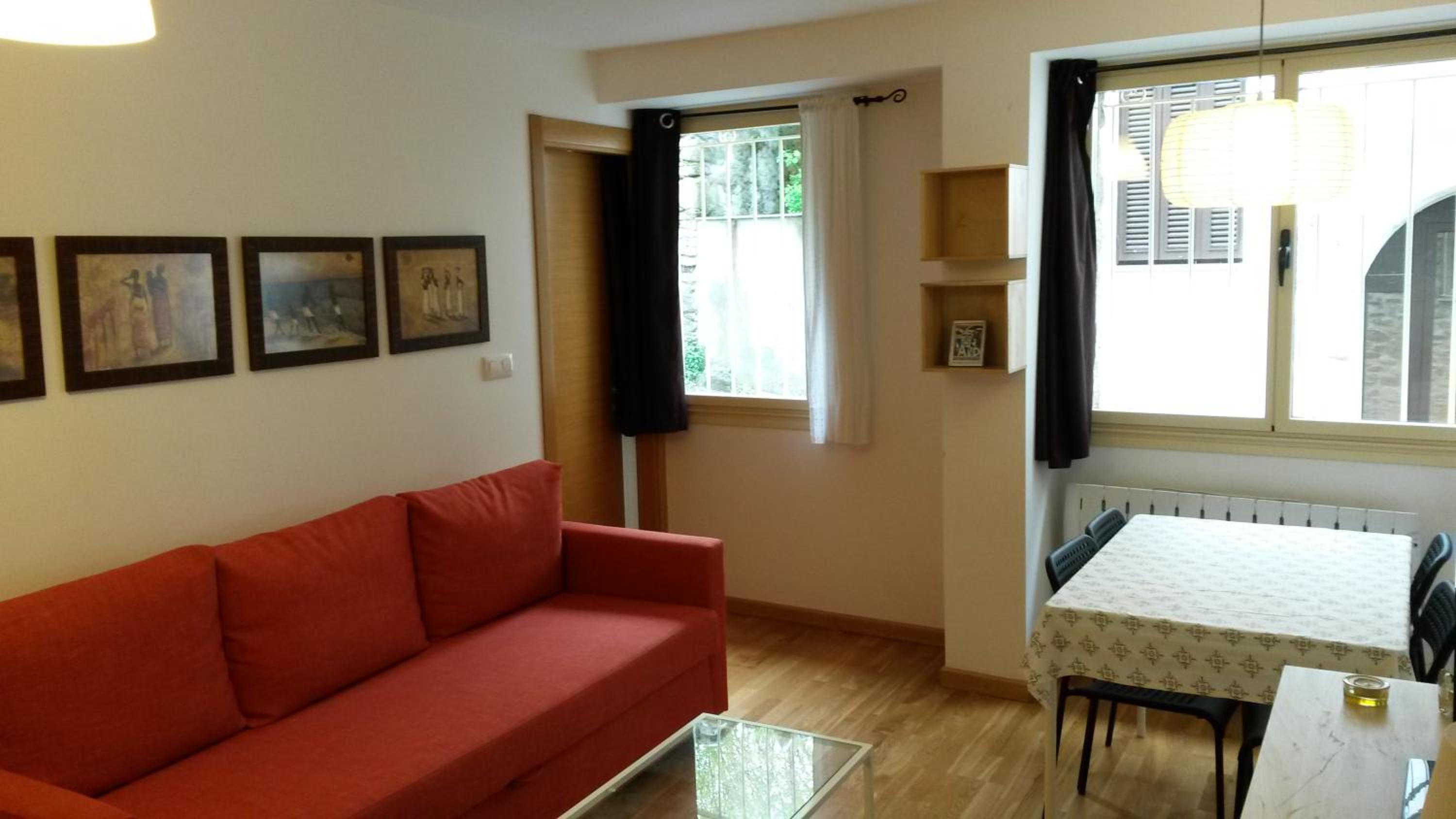 Apartment - Ground Floor - Photo 2