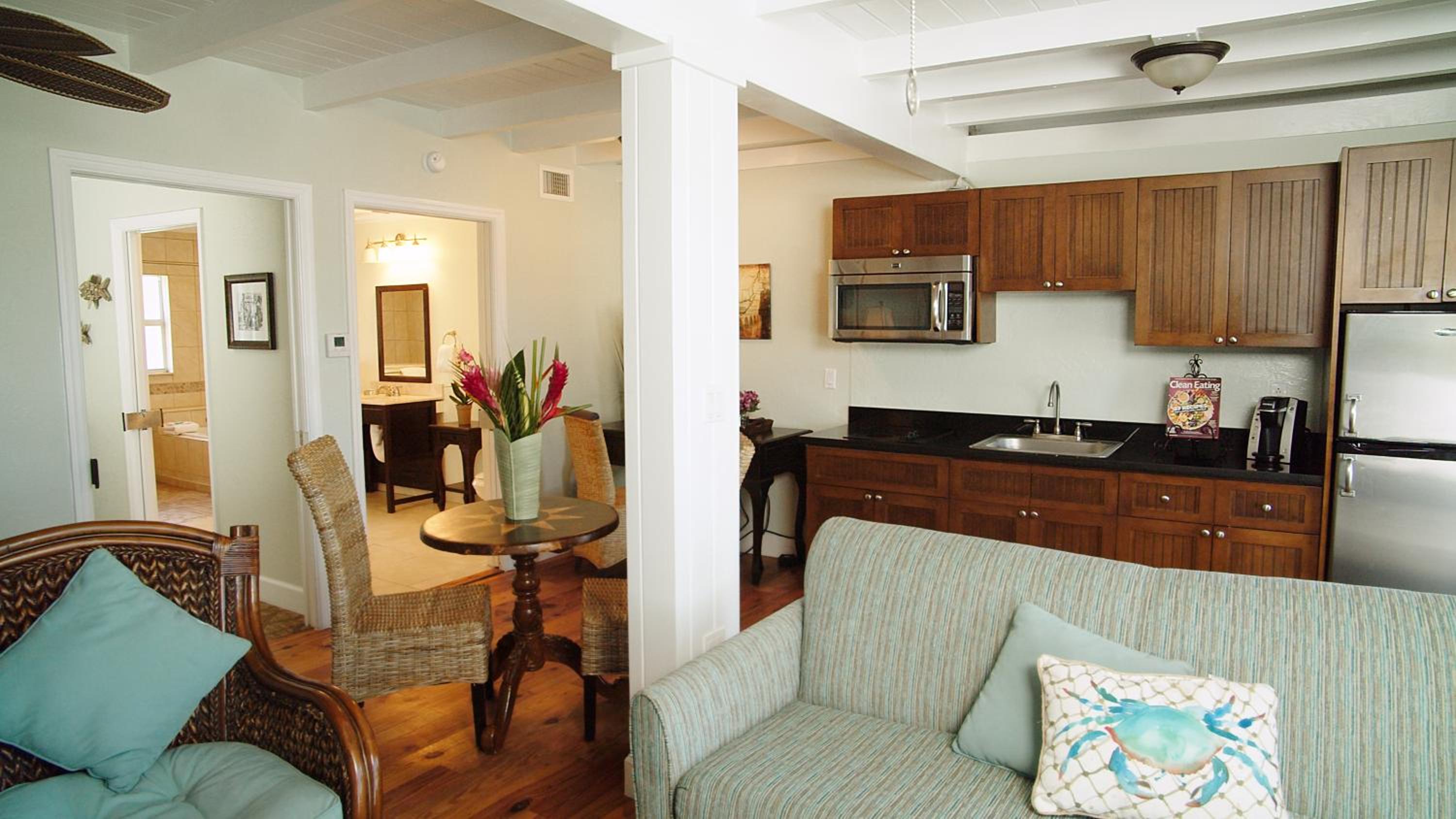 Superior Suite with Sea View - Photo 3