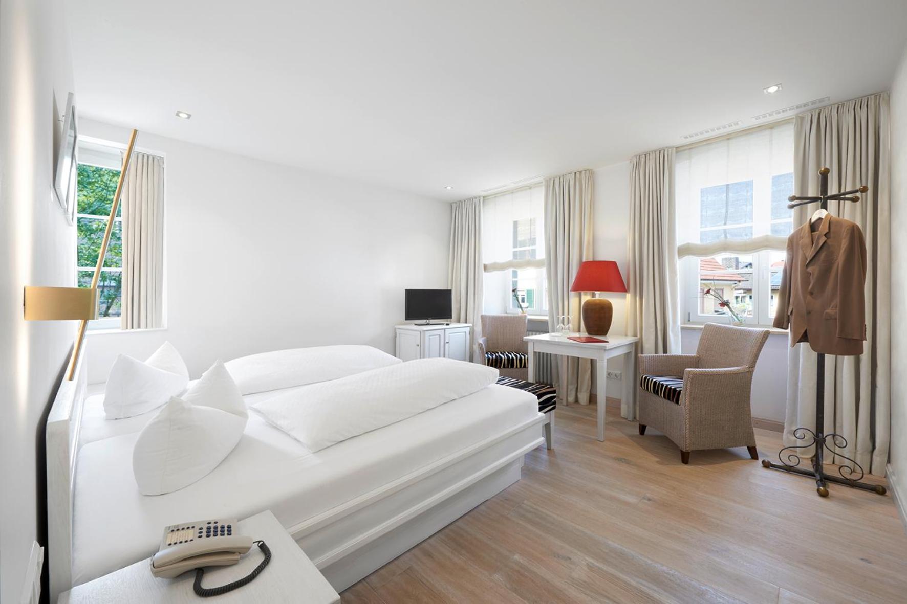 Standard Double Room - Photo 2