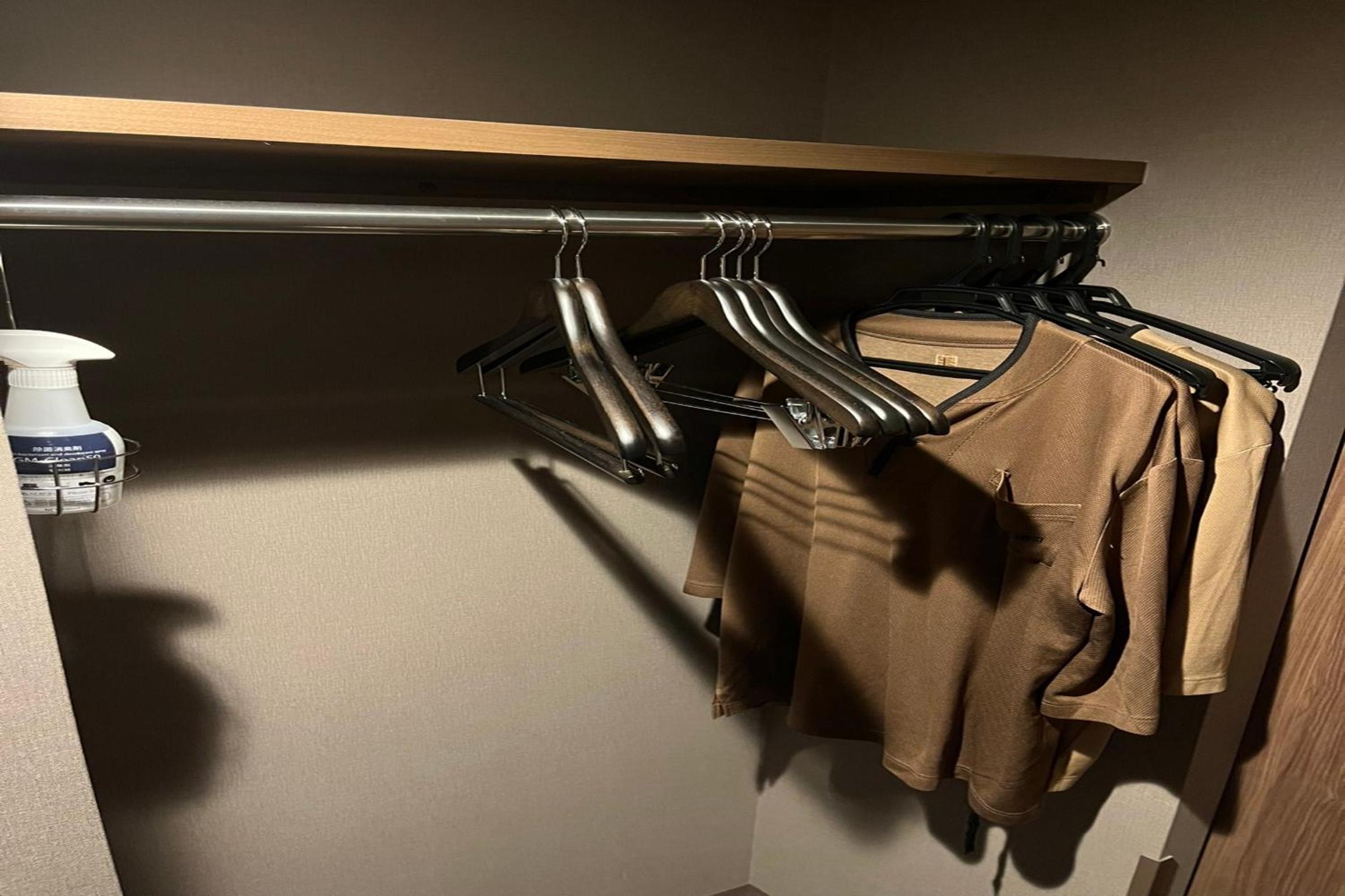 Standard Twin Room - Photo 5