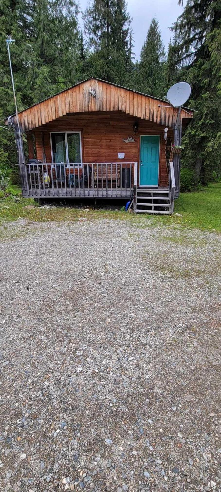 Bungalow with Patio photo 2