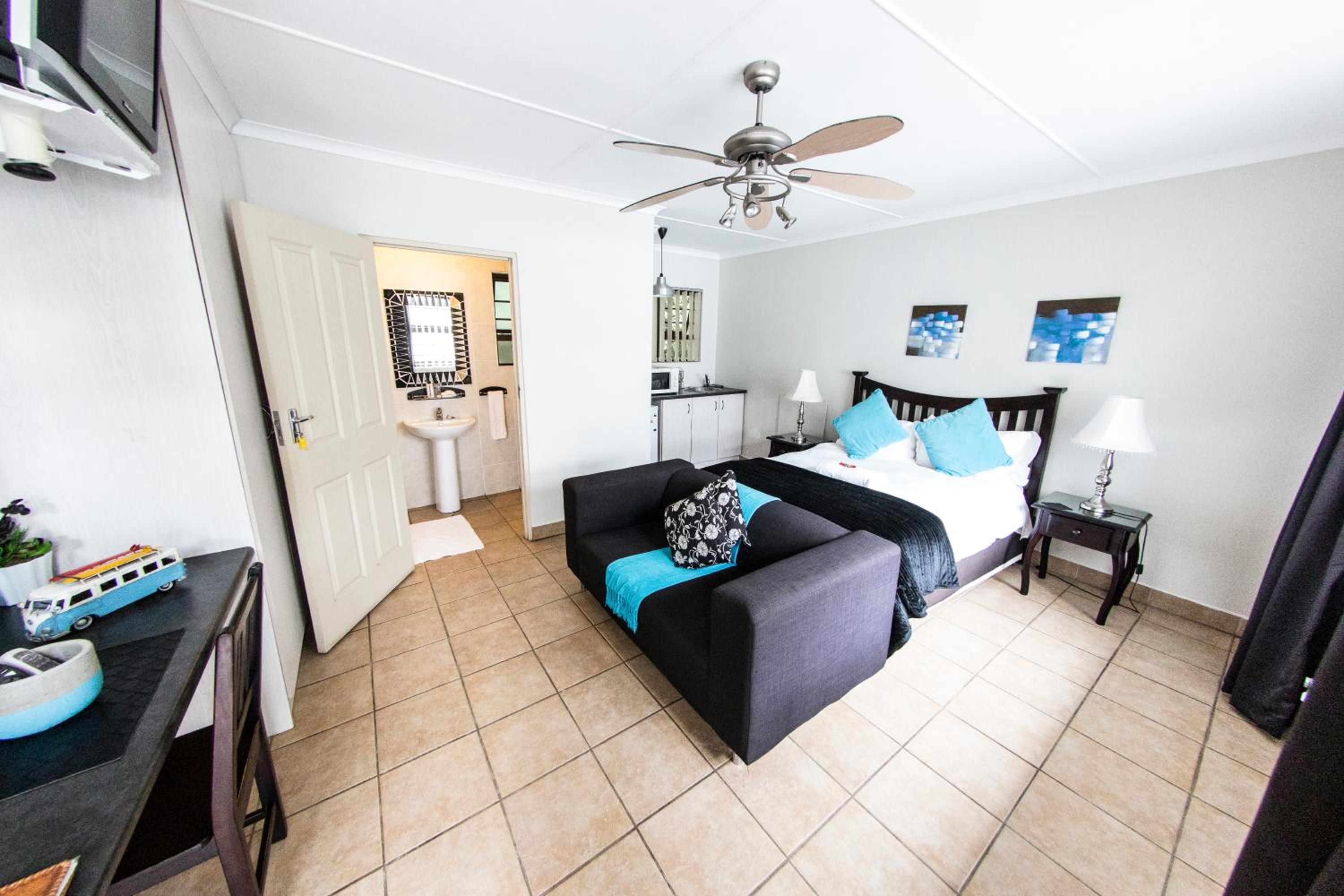 Double Room with Garden View photo 2