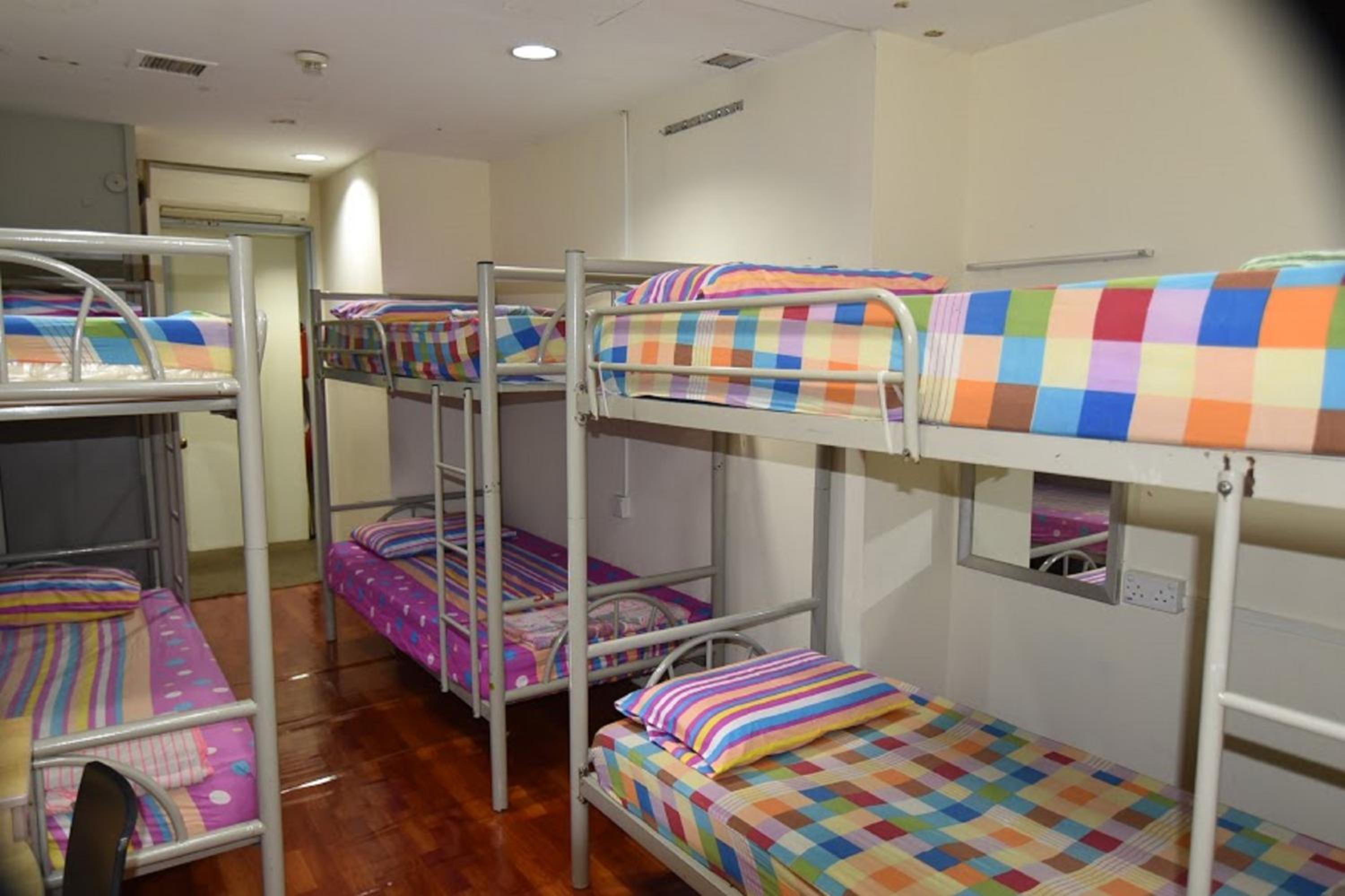 Bed in 6-Bed Mixed Dormitory Room photo 3