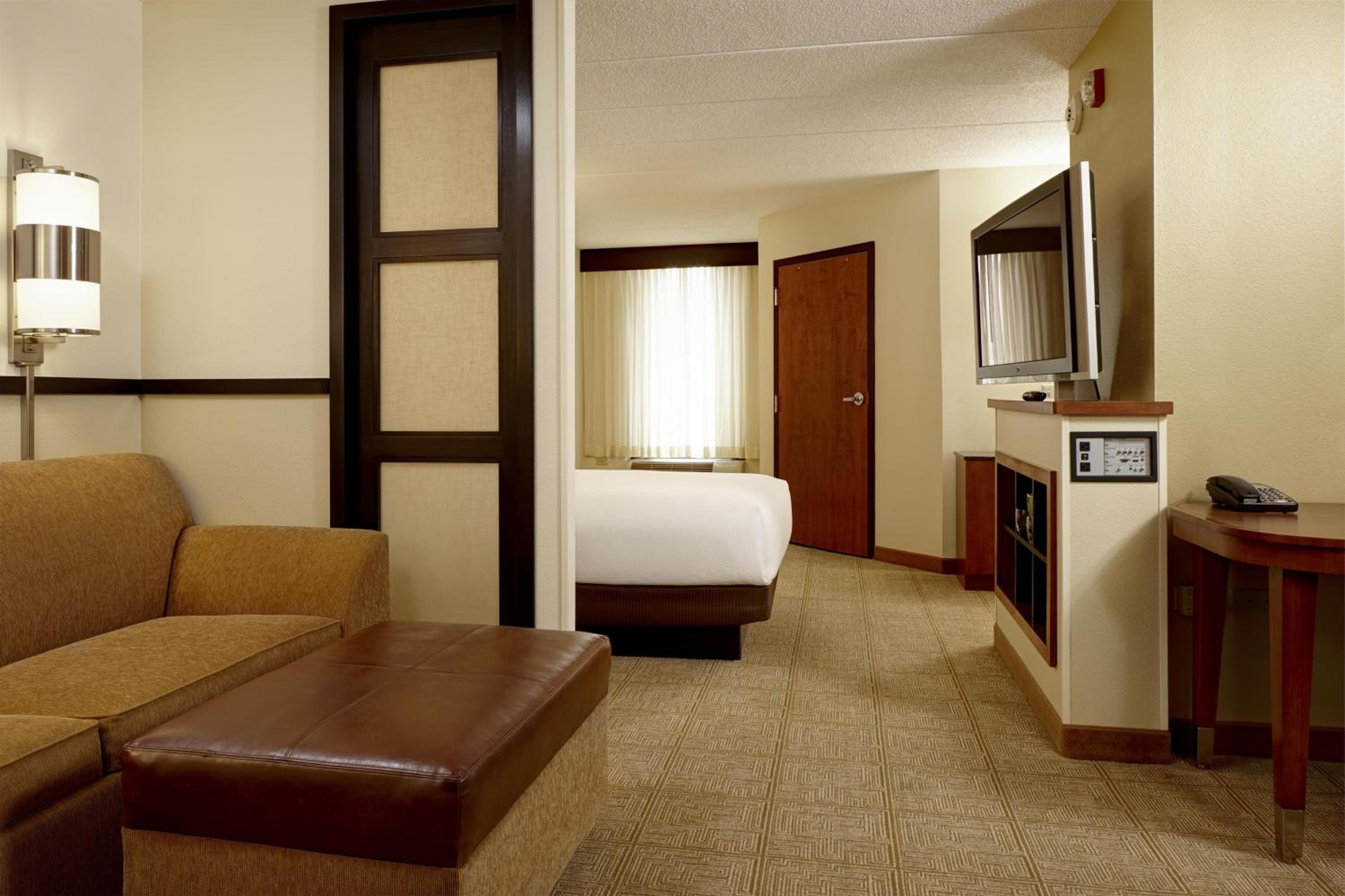 Double Room with Two Double Beds and Sofa Bed photo 3