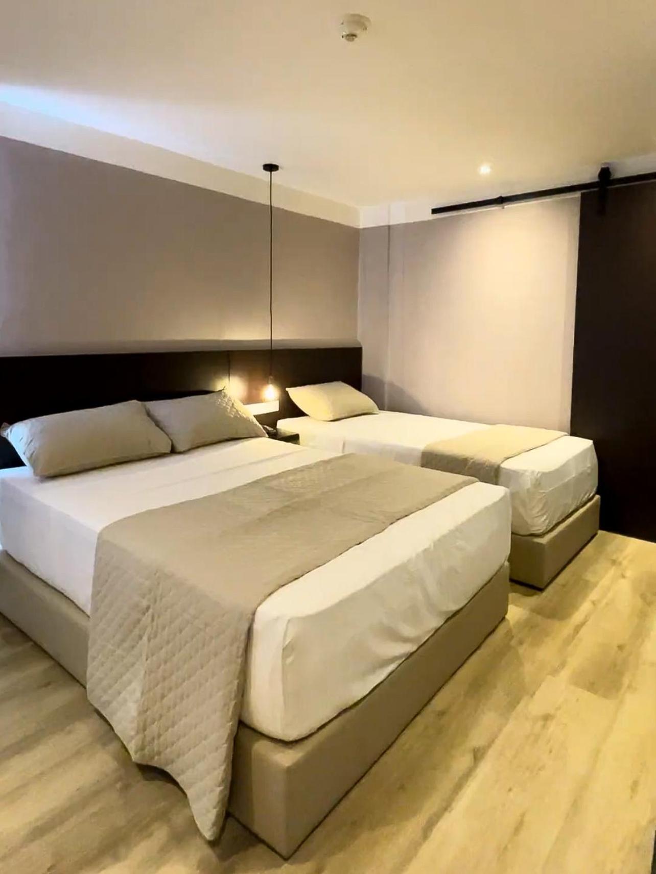 Deluxe Triple Room photo 3
