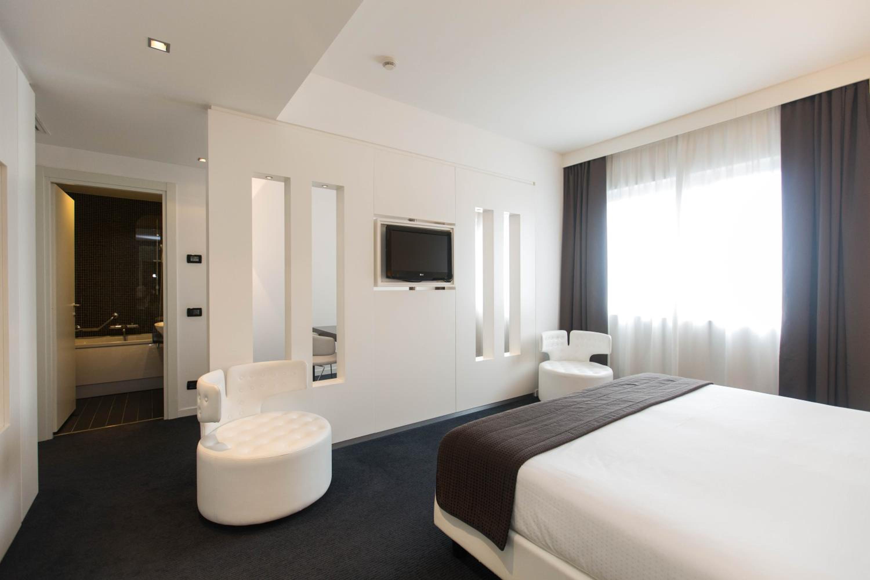 Executive Room photo 3