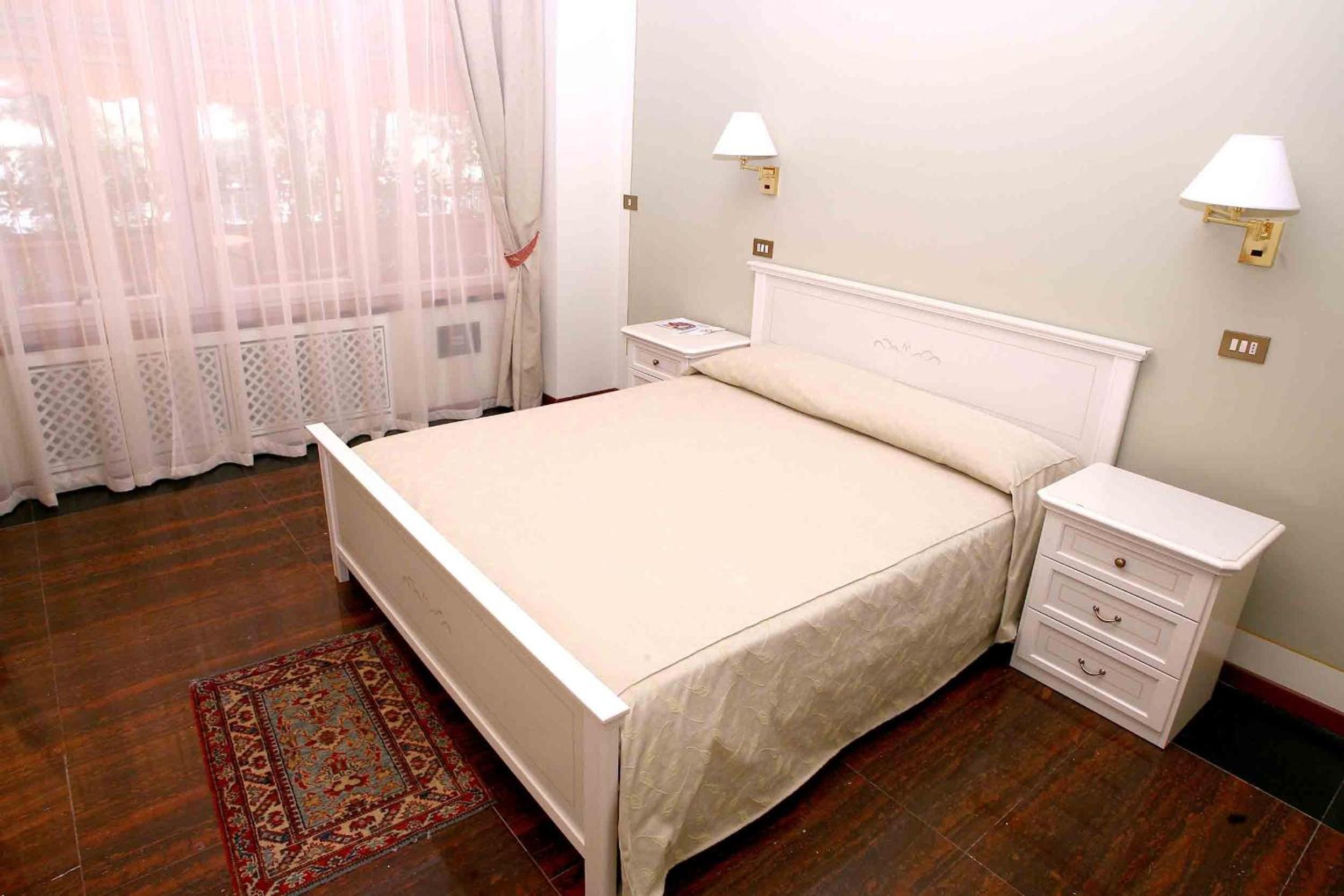 Double or Twin Room photo 3