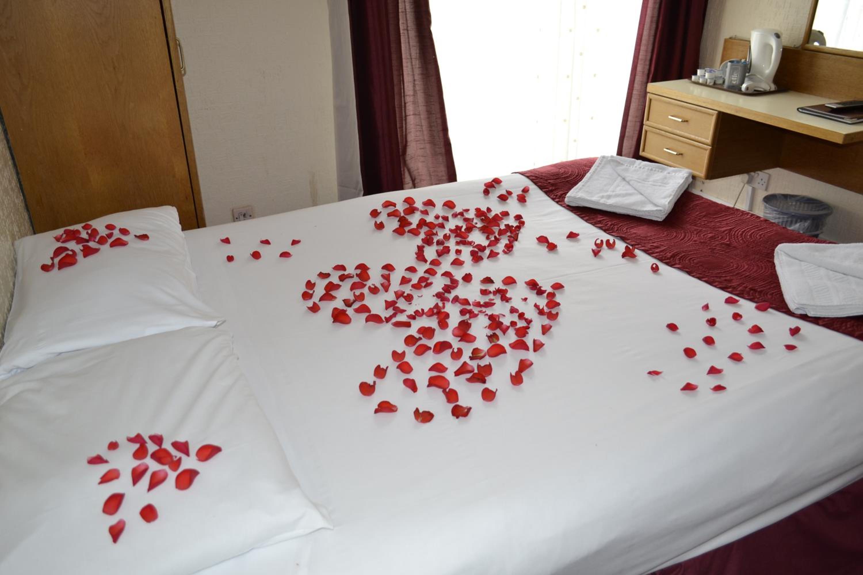 Double Room - Photo 6