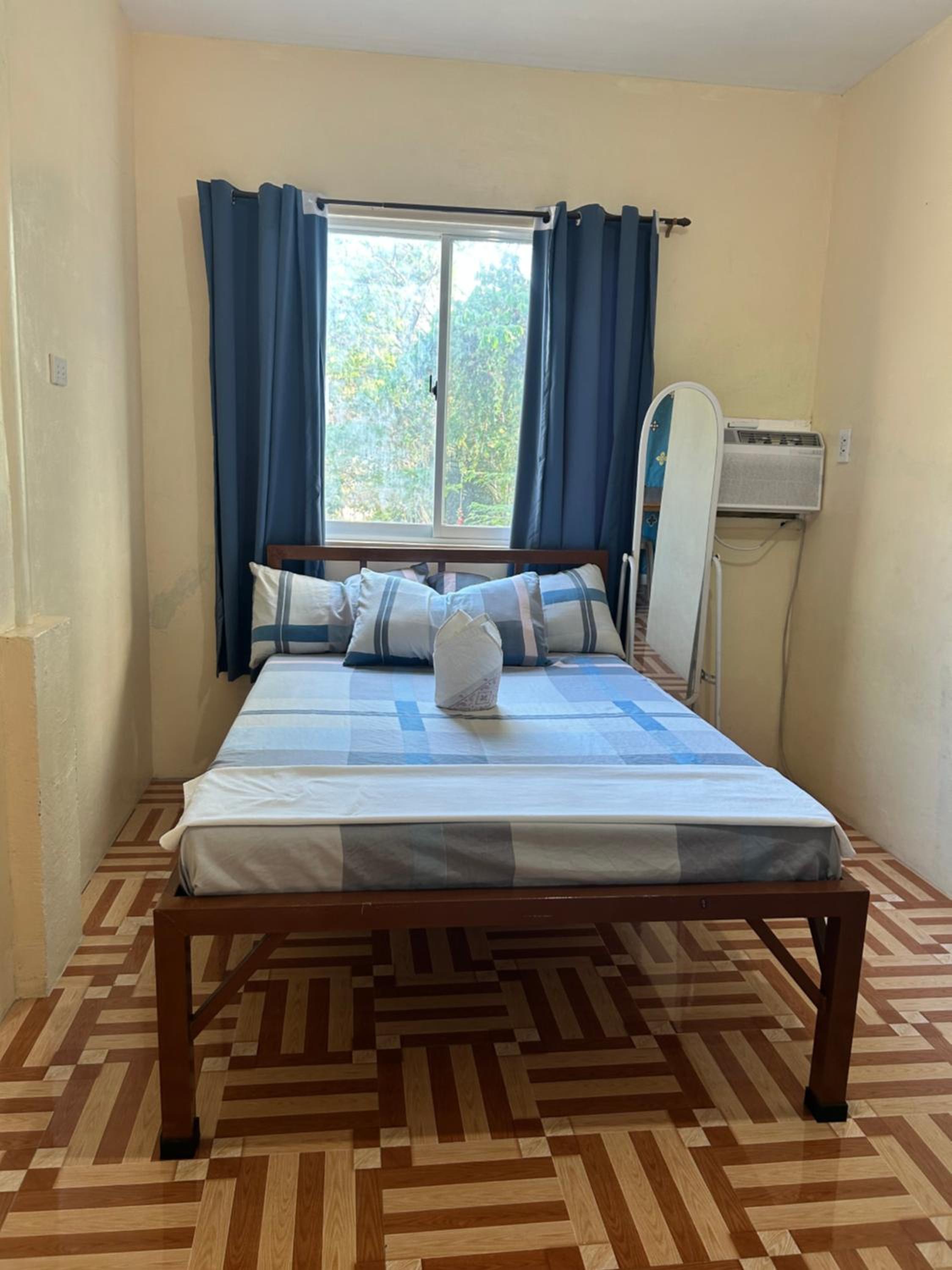 Large Double or Twin Room photo 1