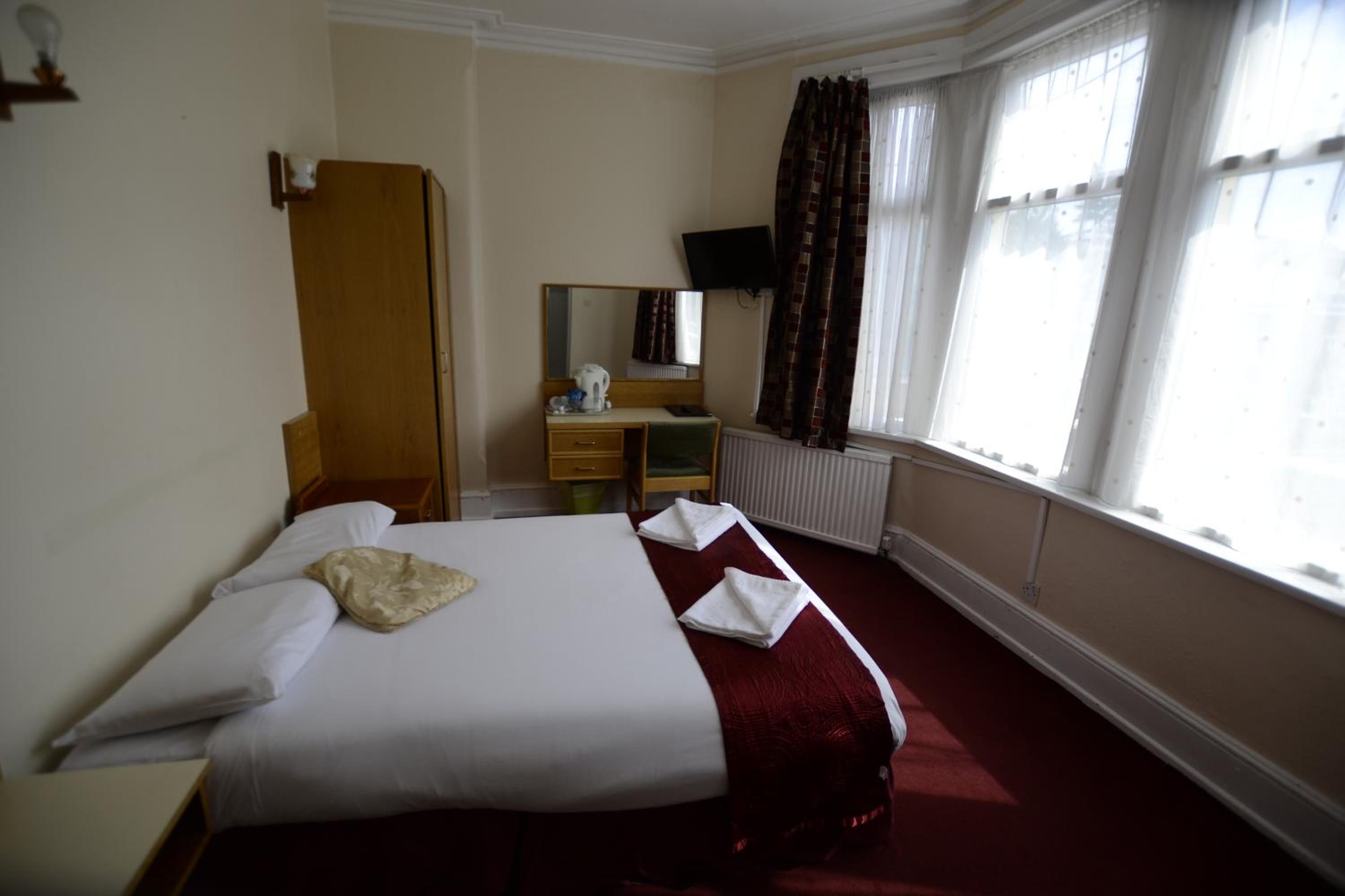 Double Room - Photo 3