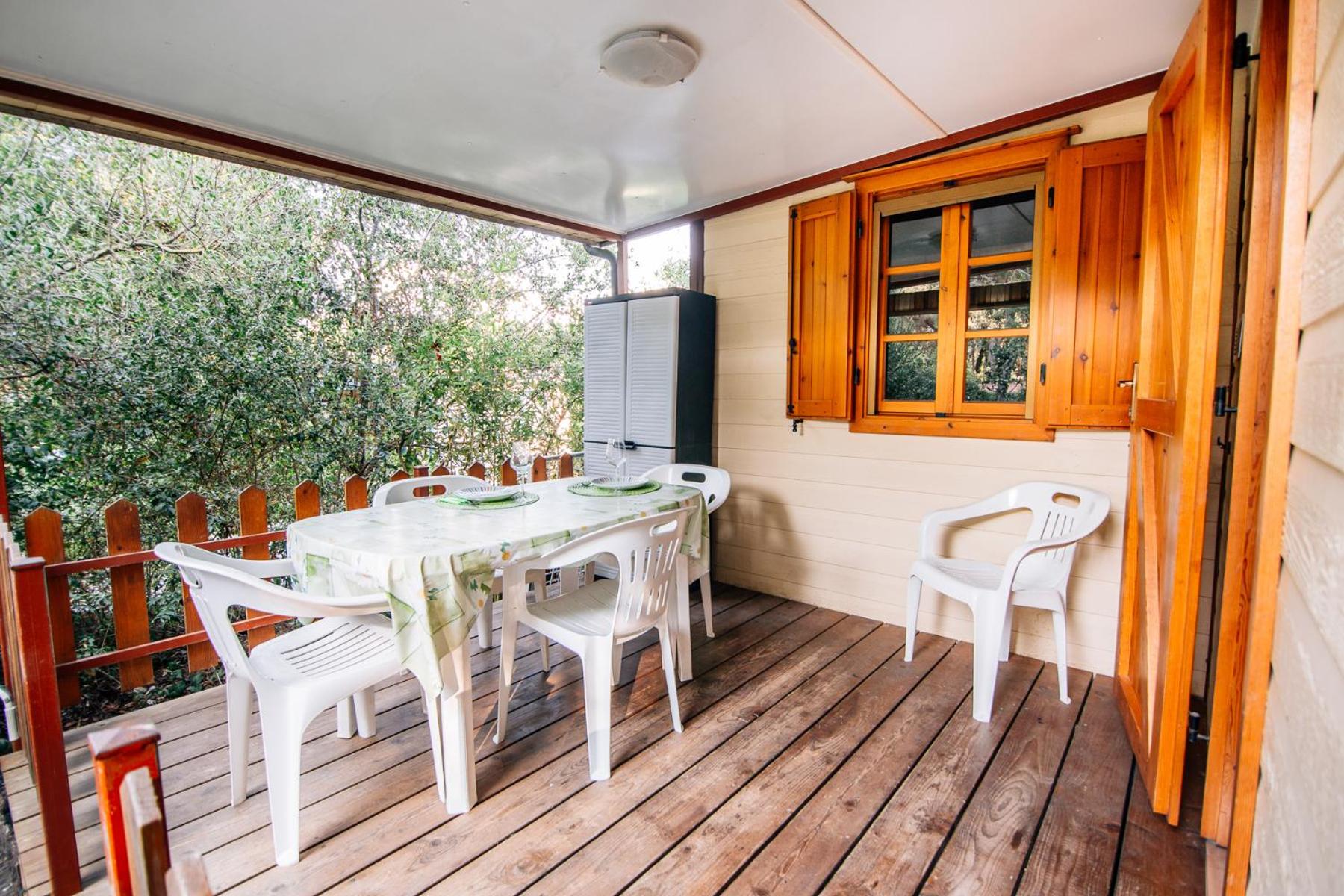 Mobile Home (5 Adults) with beach access - Photo 8