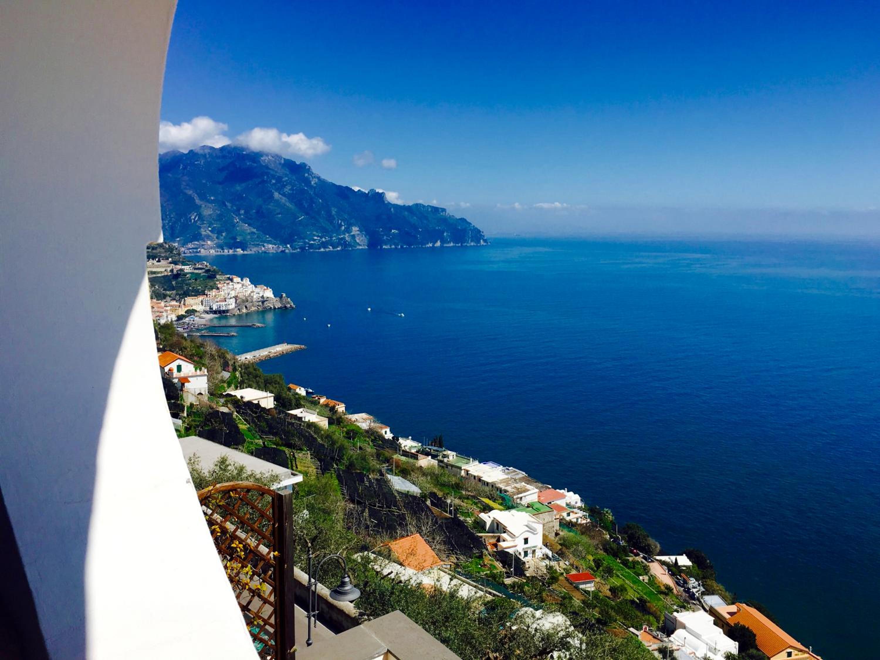 Superior Room with Sea View - Photo 7