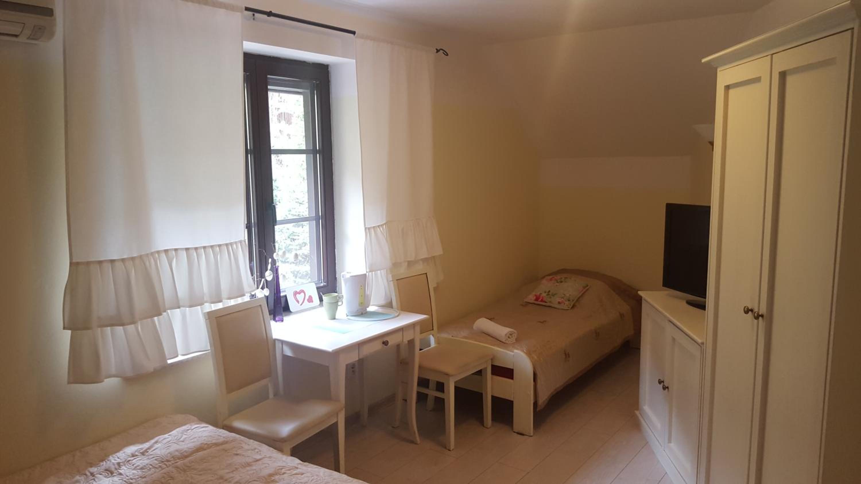 Triple Room - Photo 7