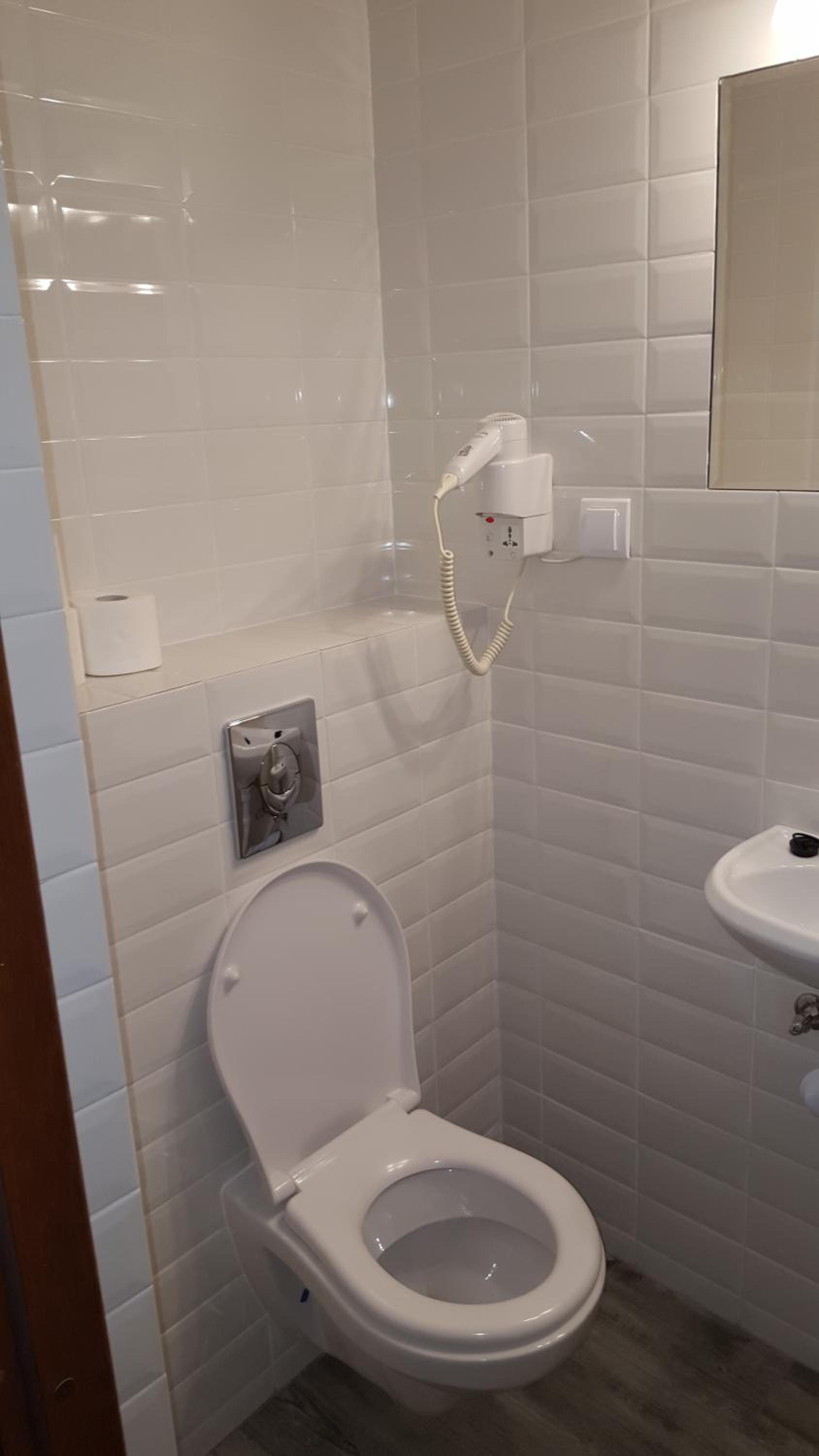 Double Room - Photo 14