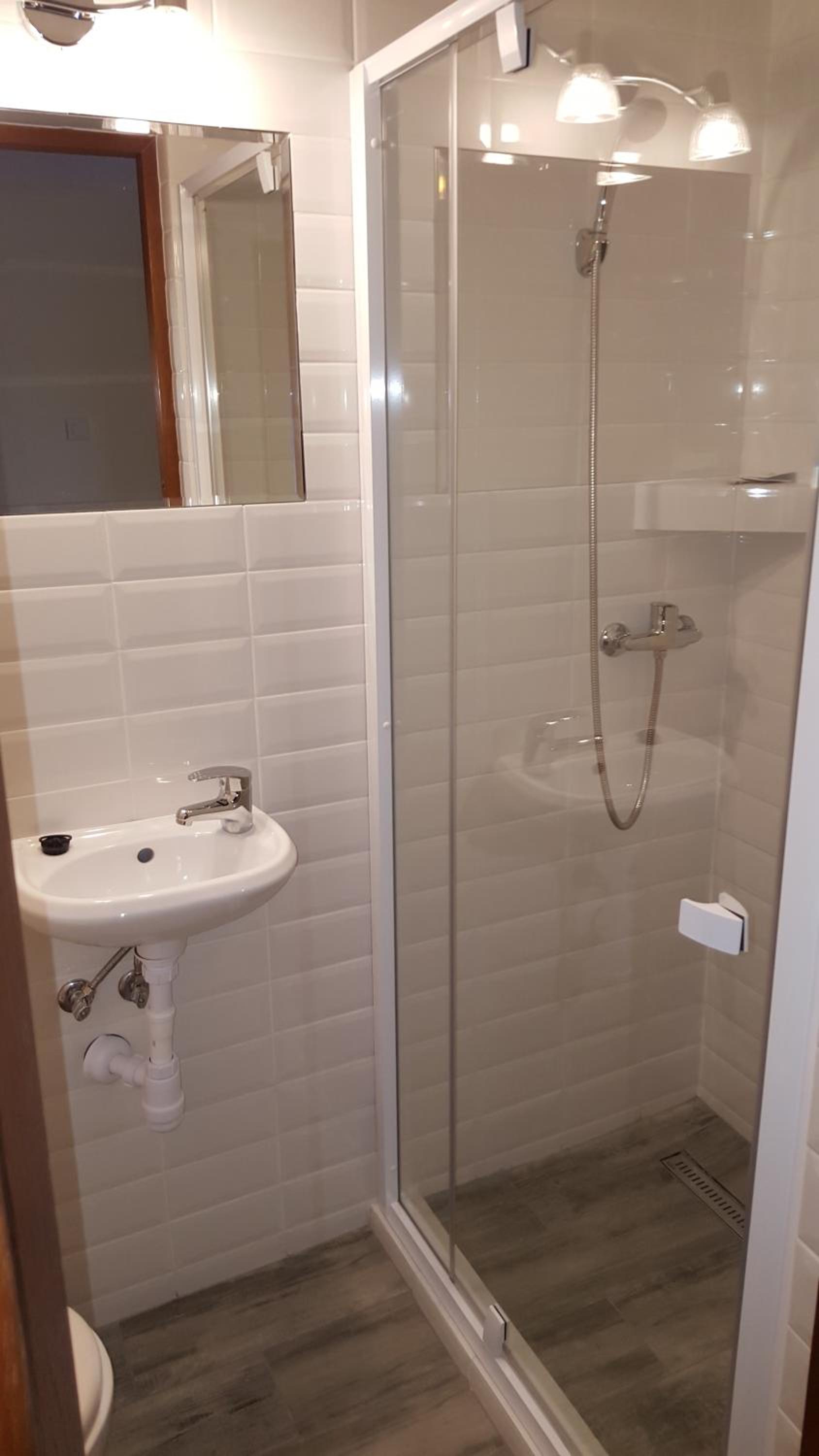 Double Room - Photo 15
