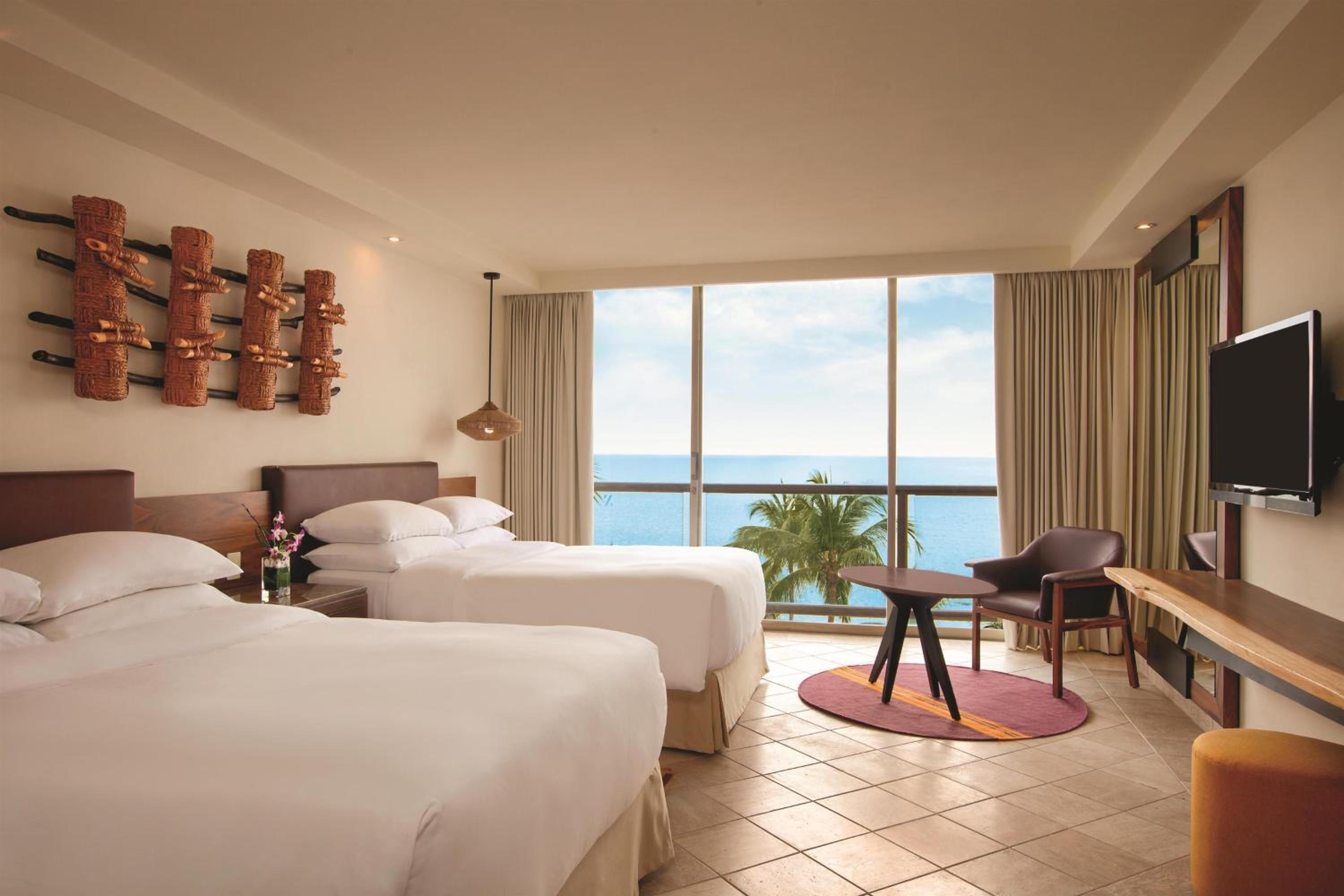 Double Room - Oceanfront - Photo 1
