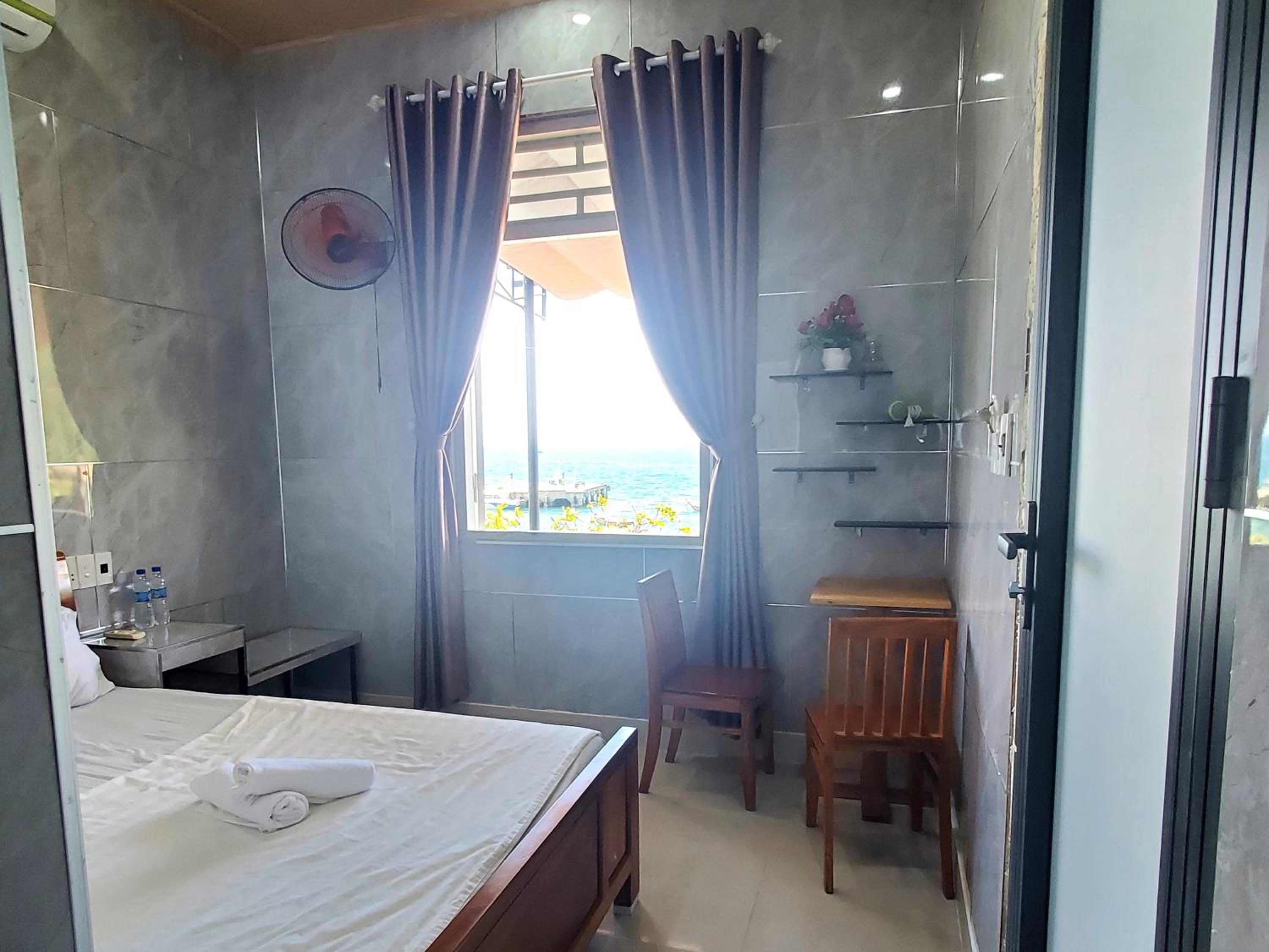 King Room with Sea View photo 3
