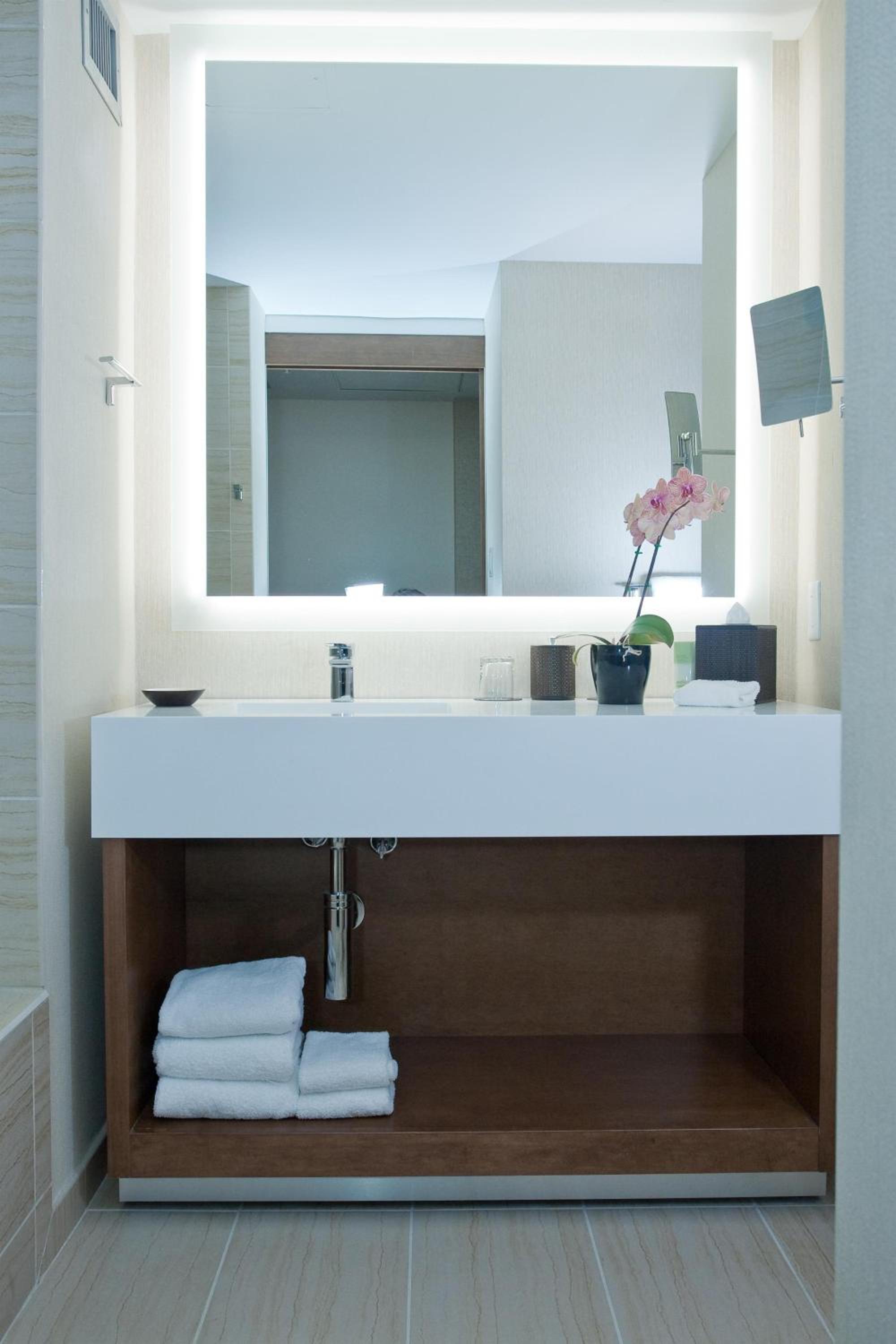 Double Room with Two Double Beds - Photo 3