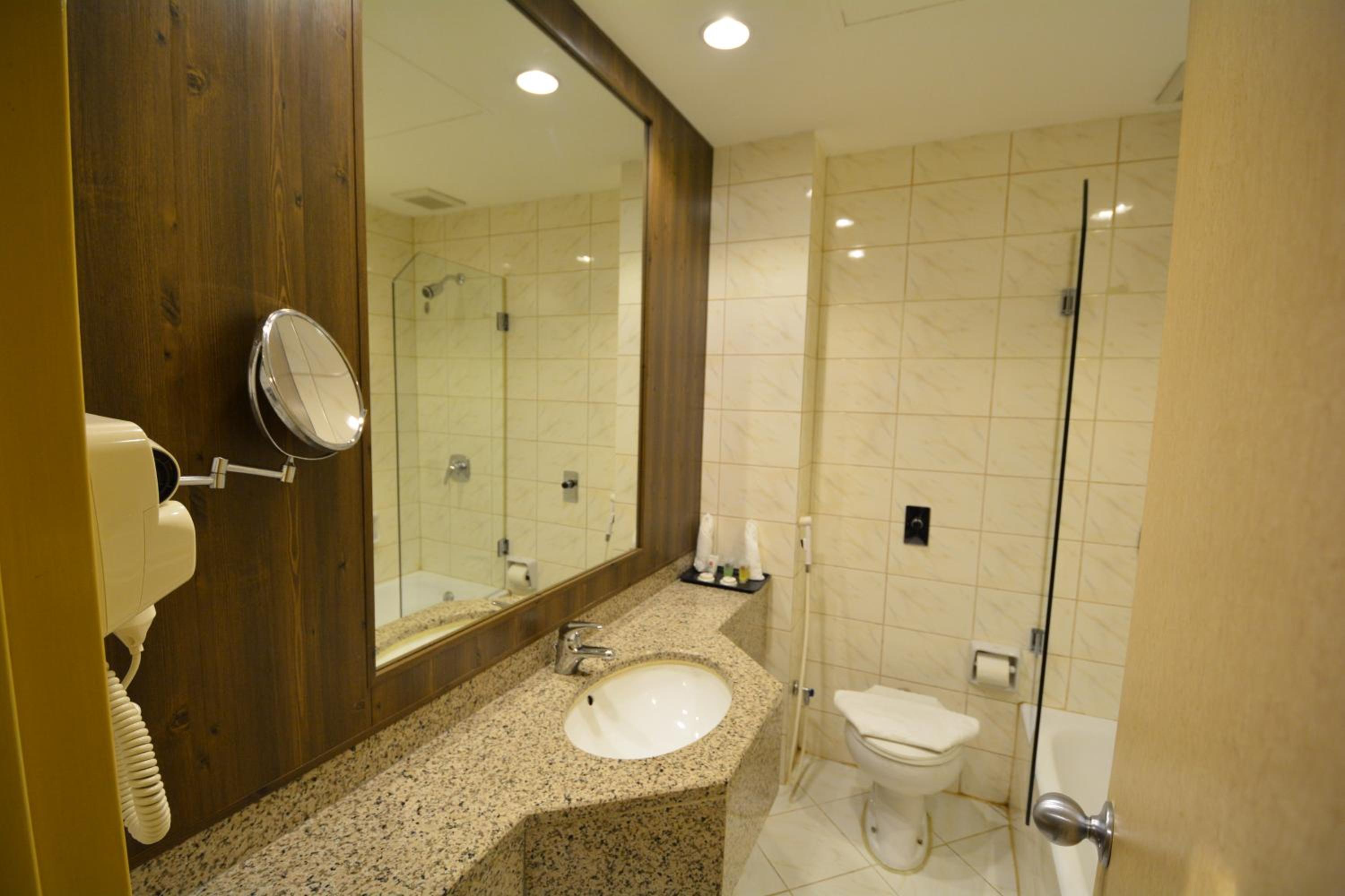 Classic Quadruple Room photo 3