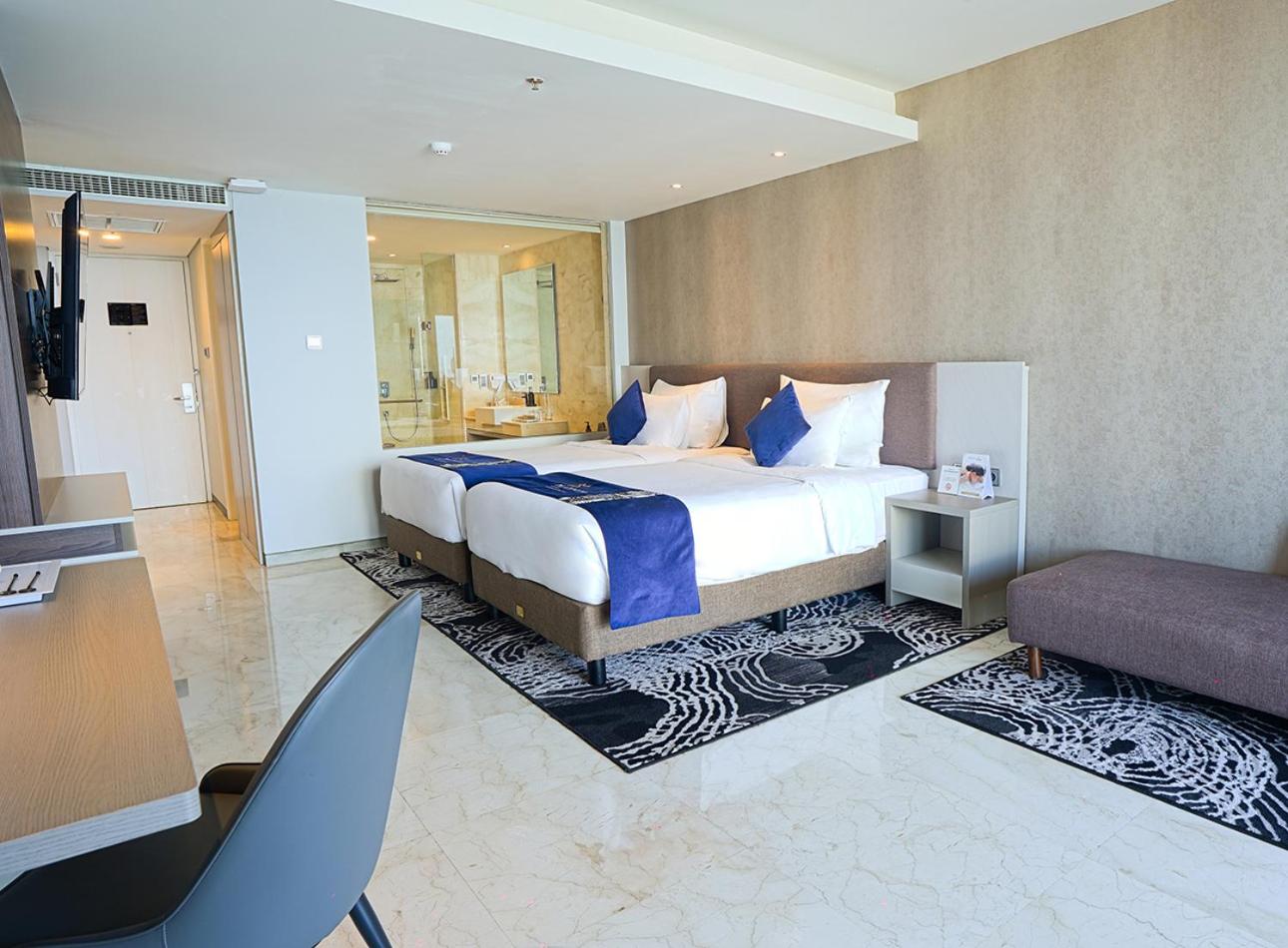 Side Sea View Double or Twin Room with Free One-time 2 Bottles of Beer or Afternoon Tea