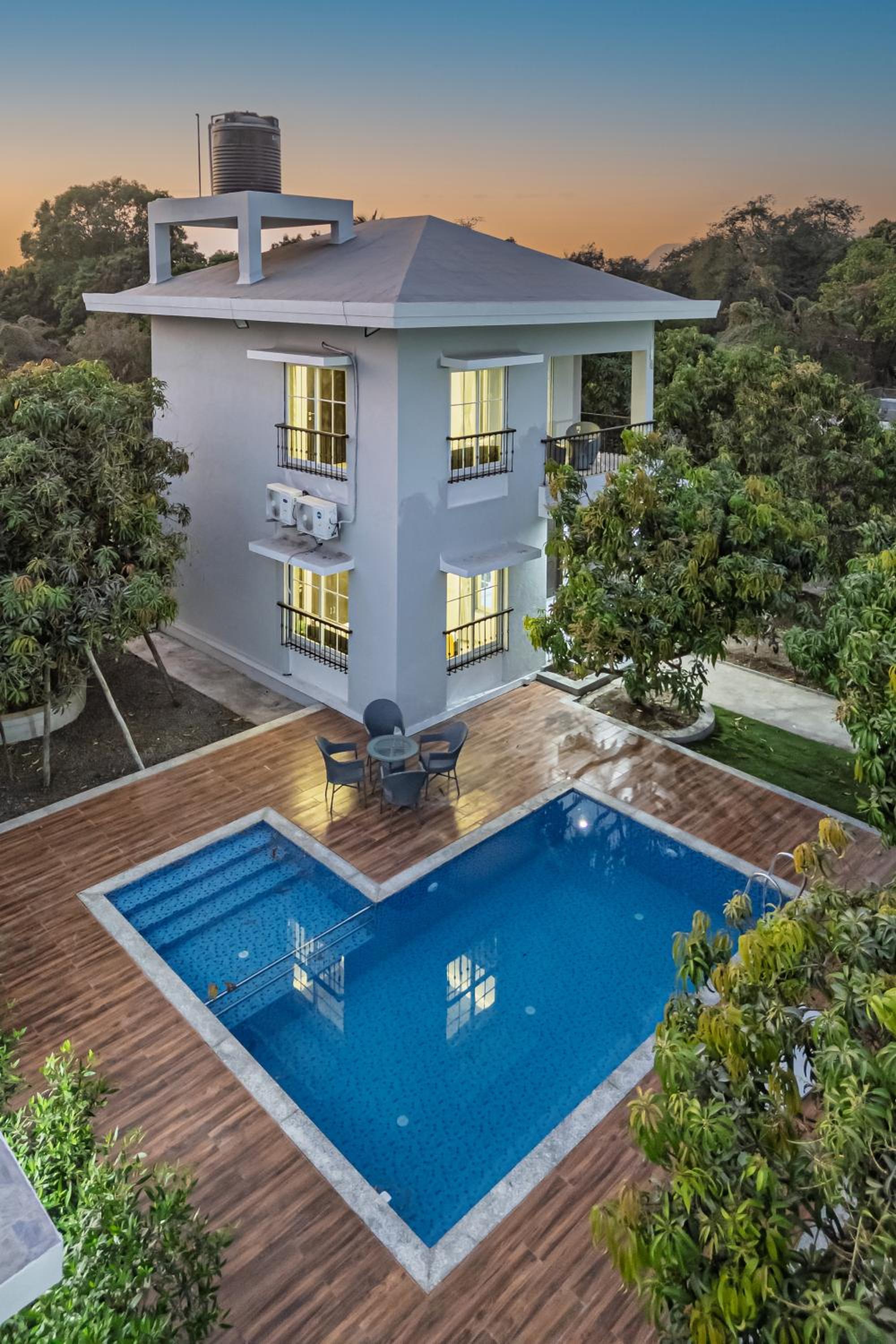 Three-Bedroom Villa - Photo 1