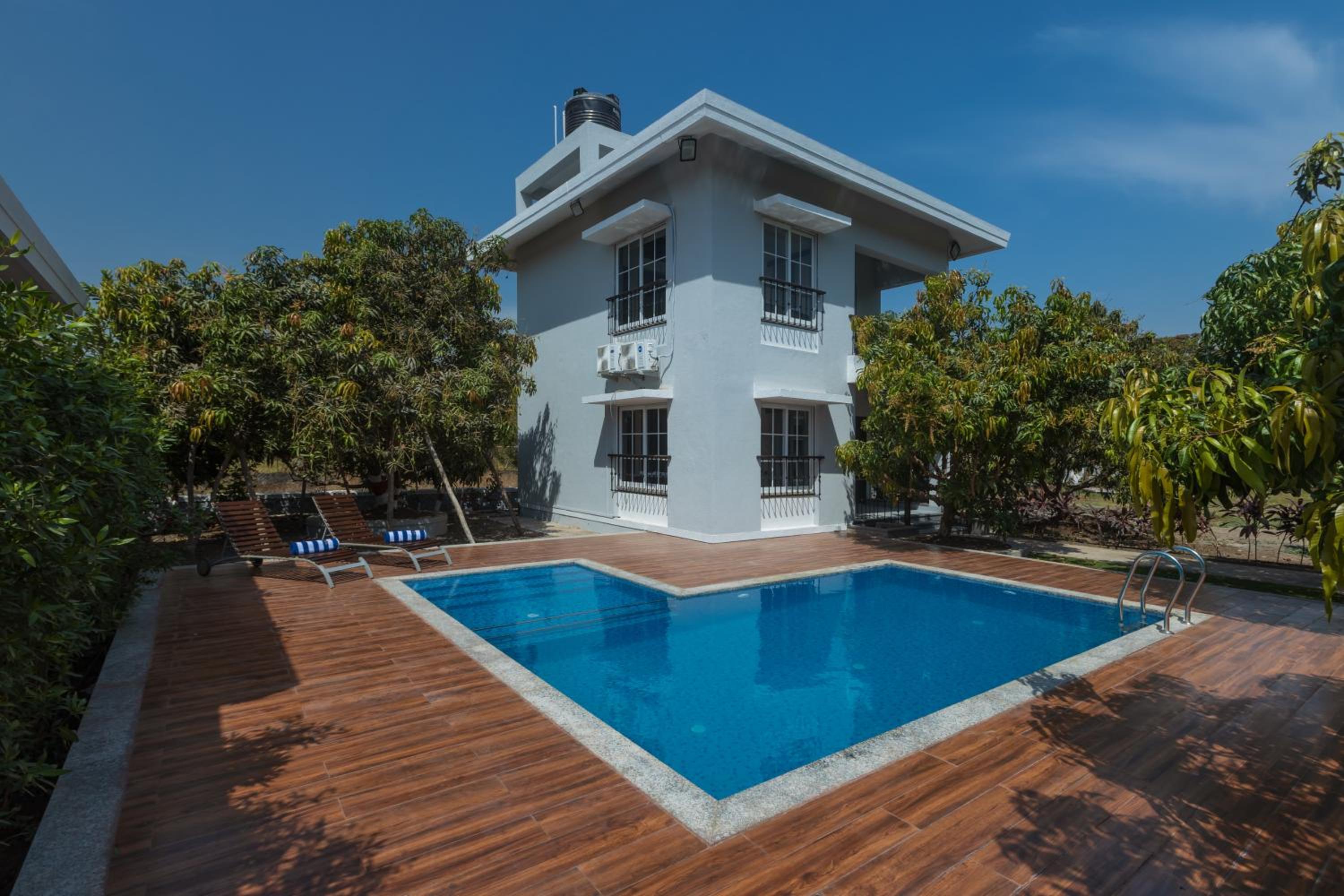 Three-Bedroom Villa - Photo 17