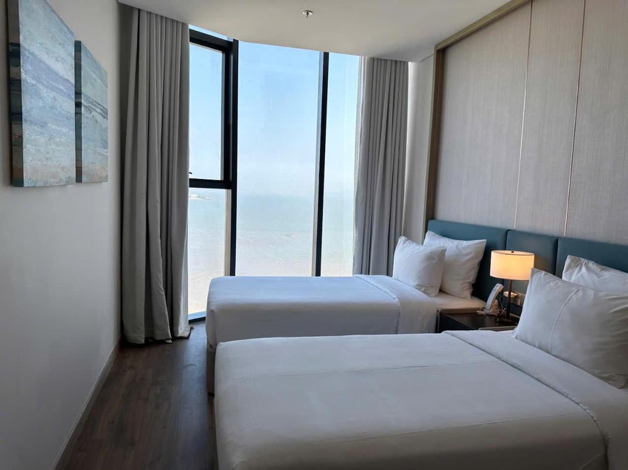 Family Room with Sea View