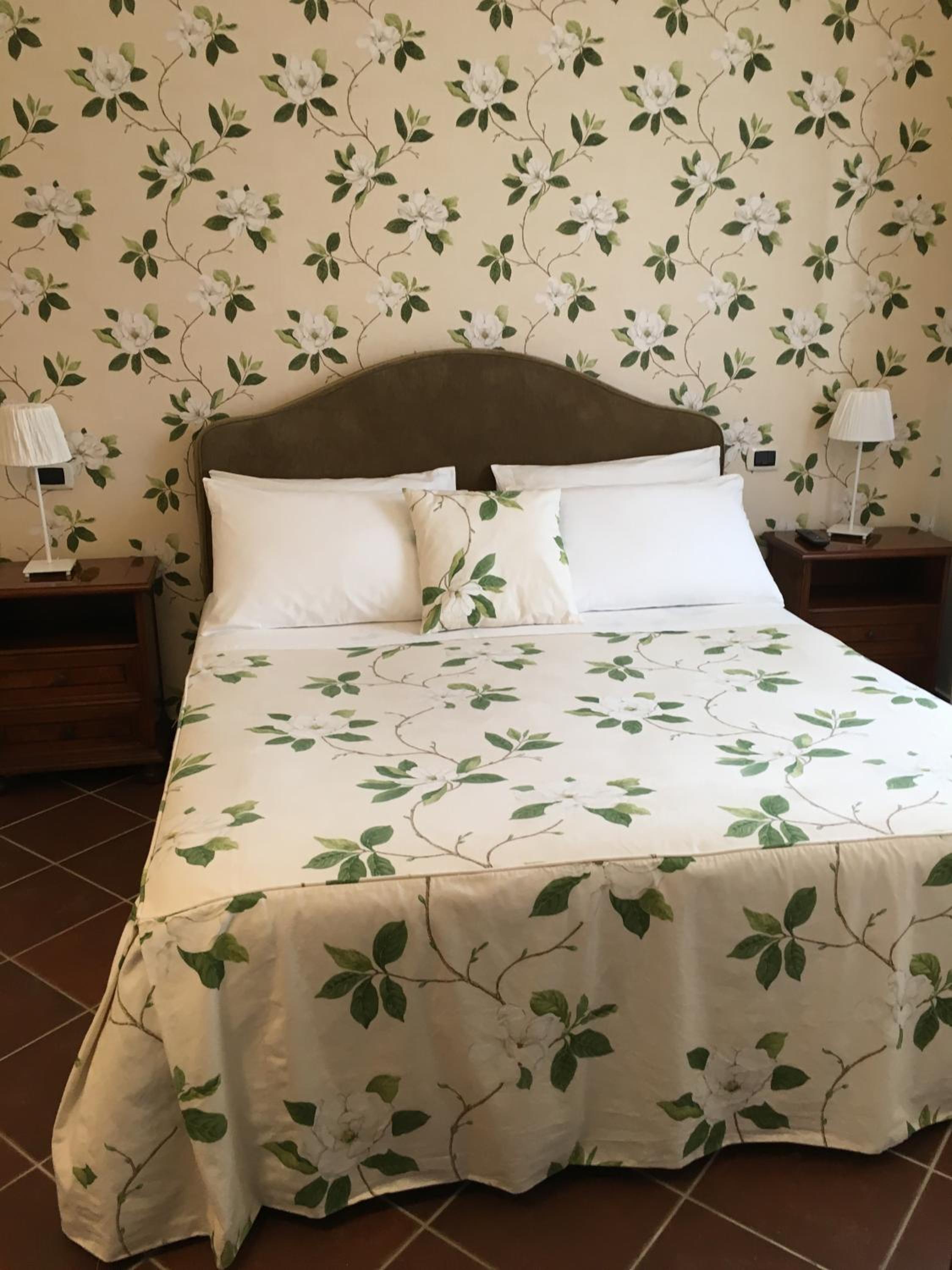 Deluxe Double Room photo 3