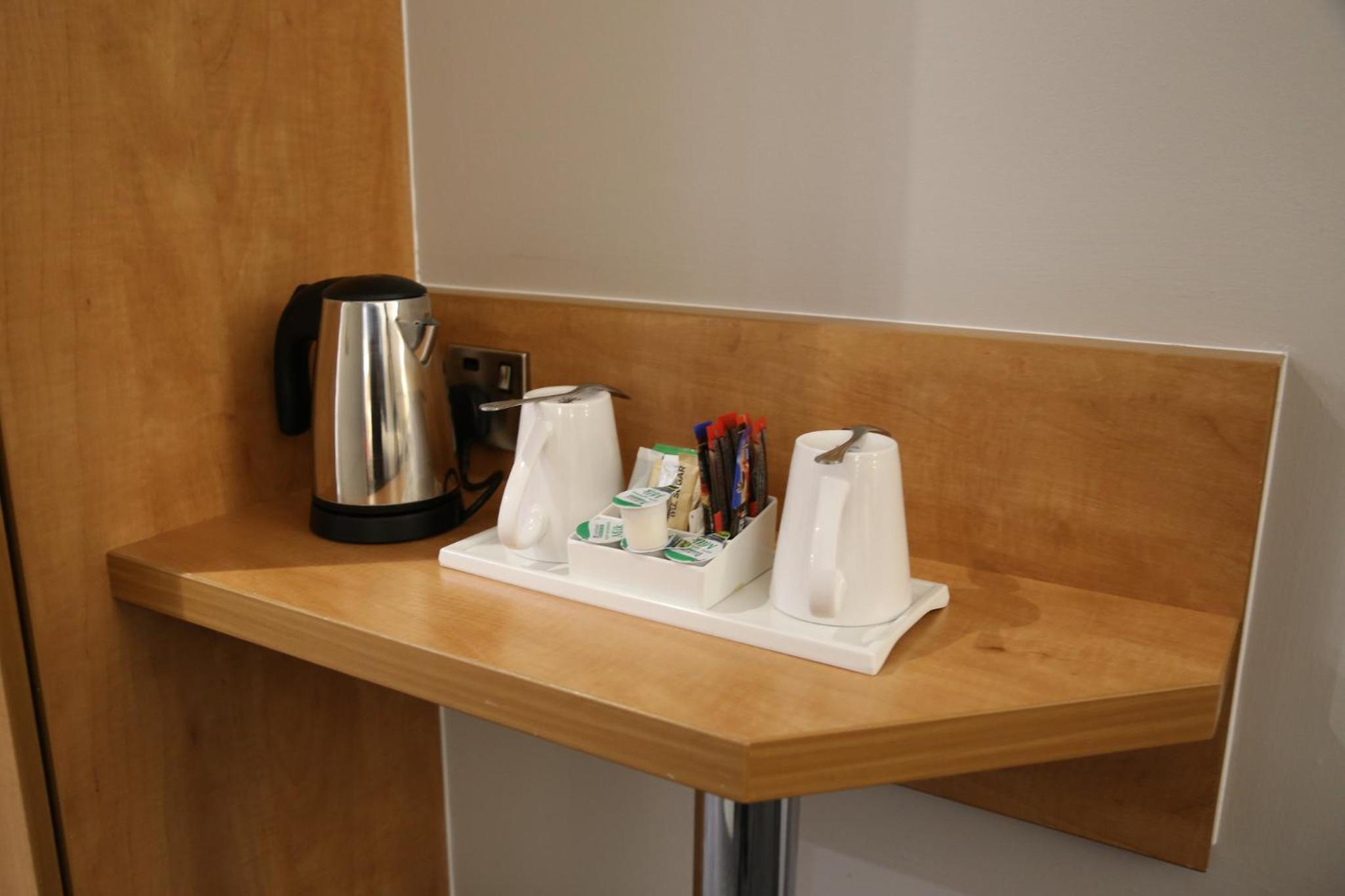 Standard Double Room with Free Hot Breakfast - Accessible - Photo 1