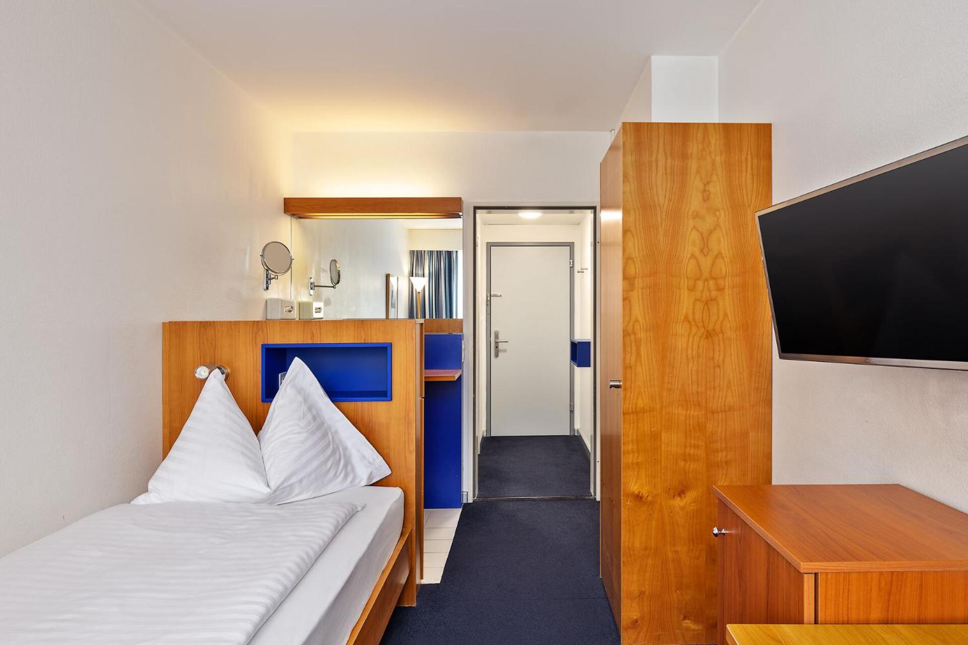 Small Single Room