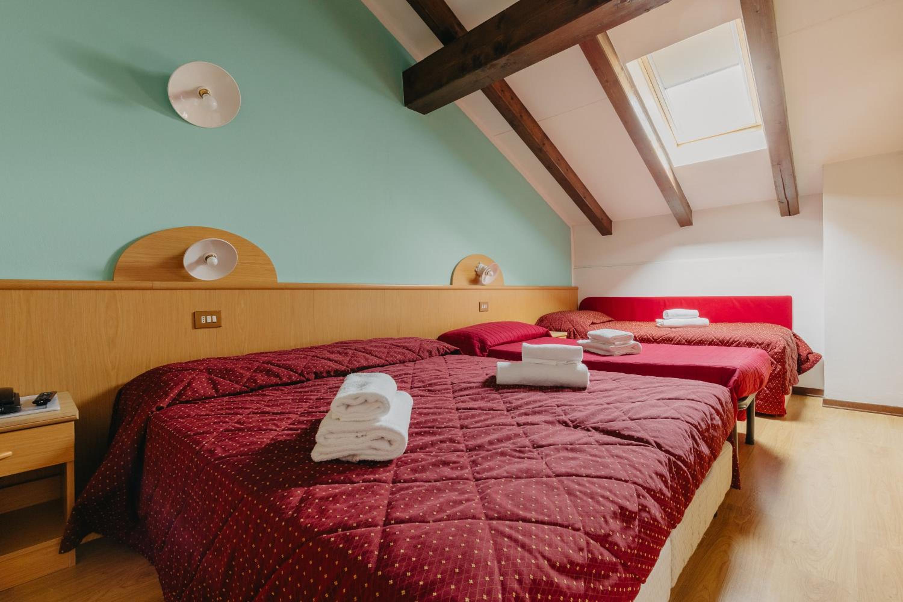 Economy Quadruple Room