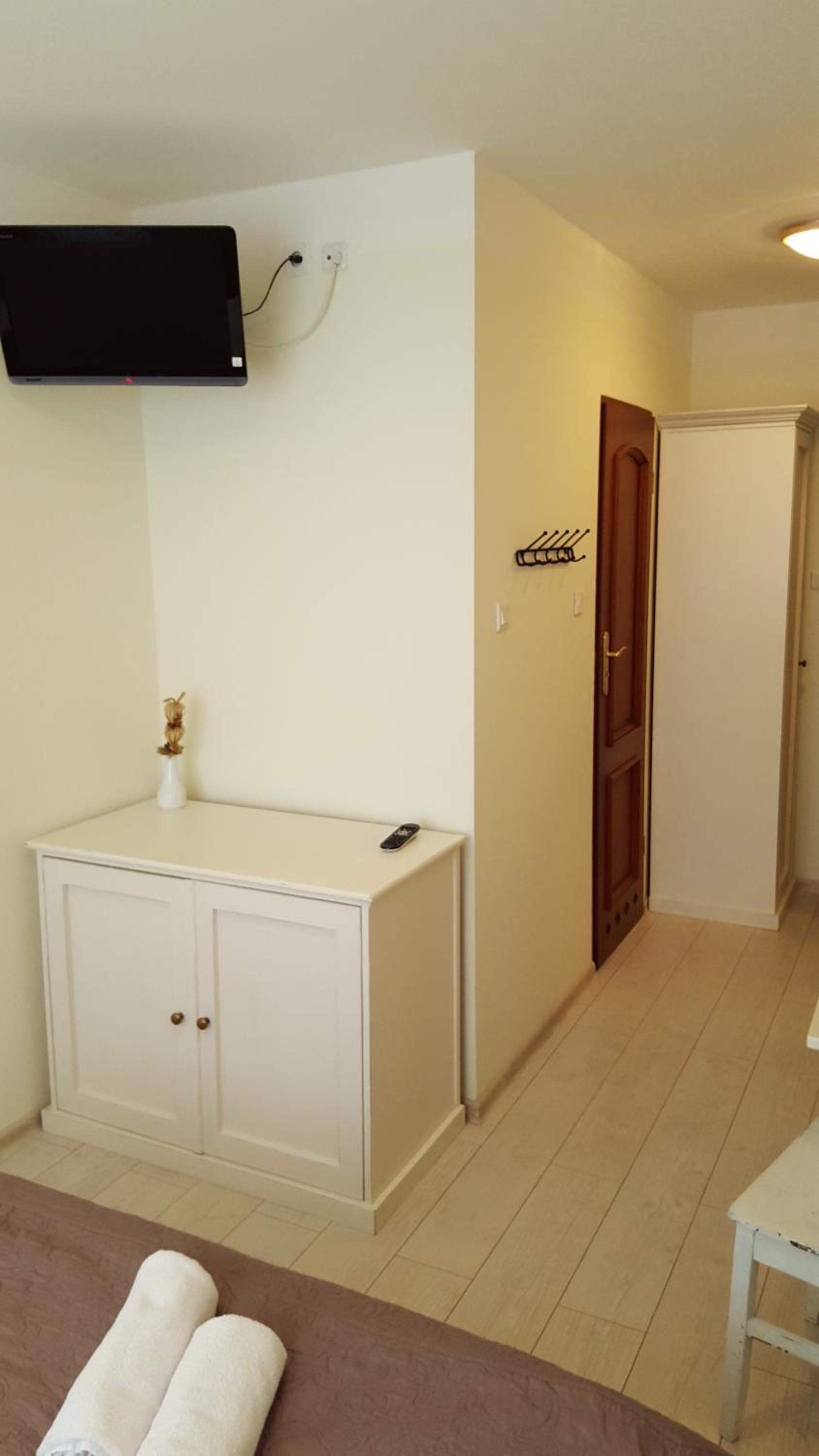 Double Room - Photo 4
