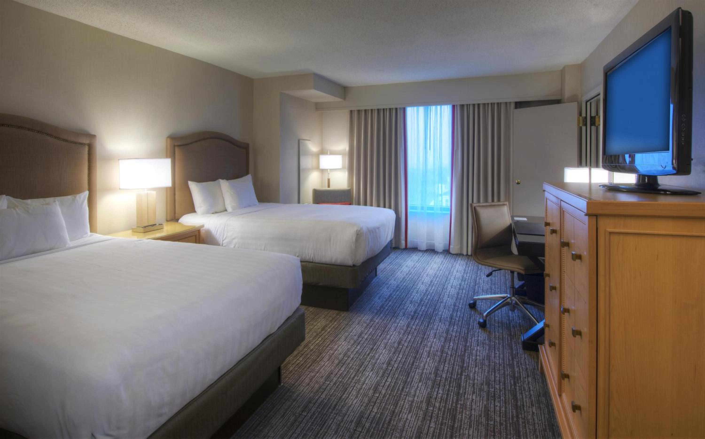 Queen Room with Two Queen Beds and Accessible Shower - Disability Access - Photo 2
