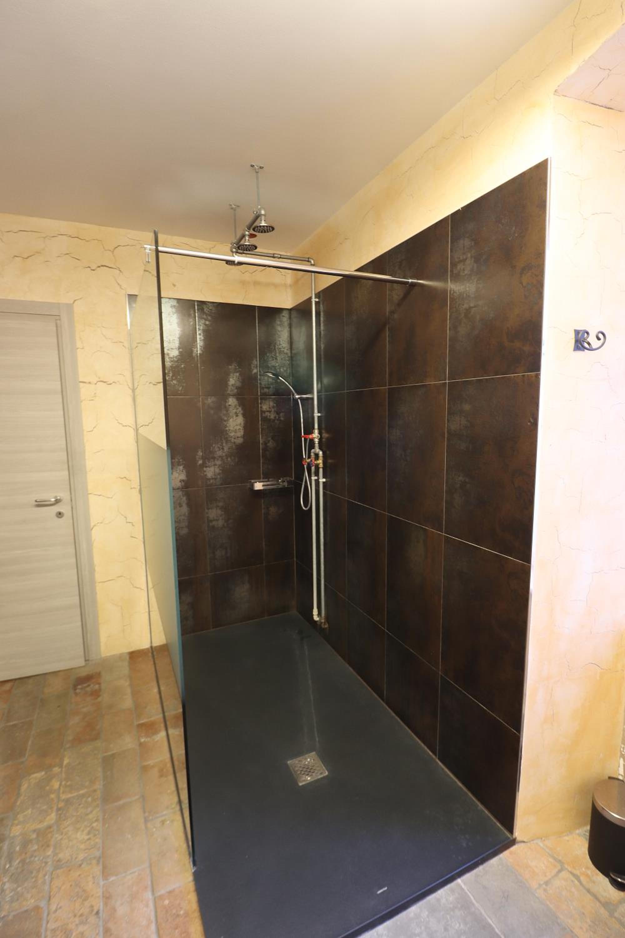 Double Room with Private Bathroom - Photo 44