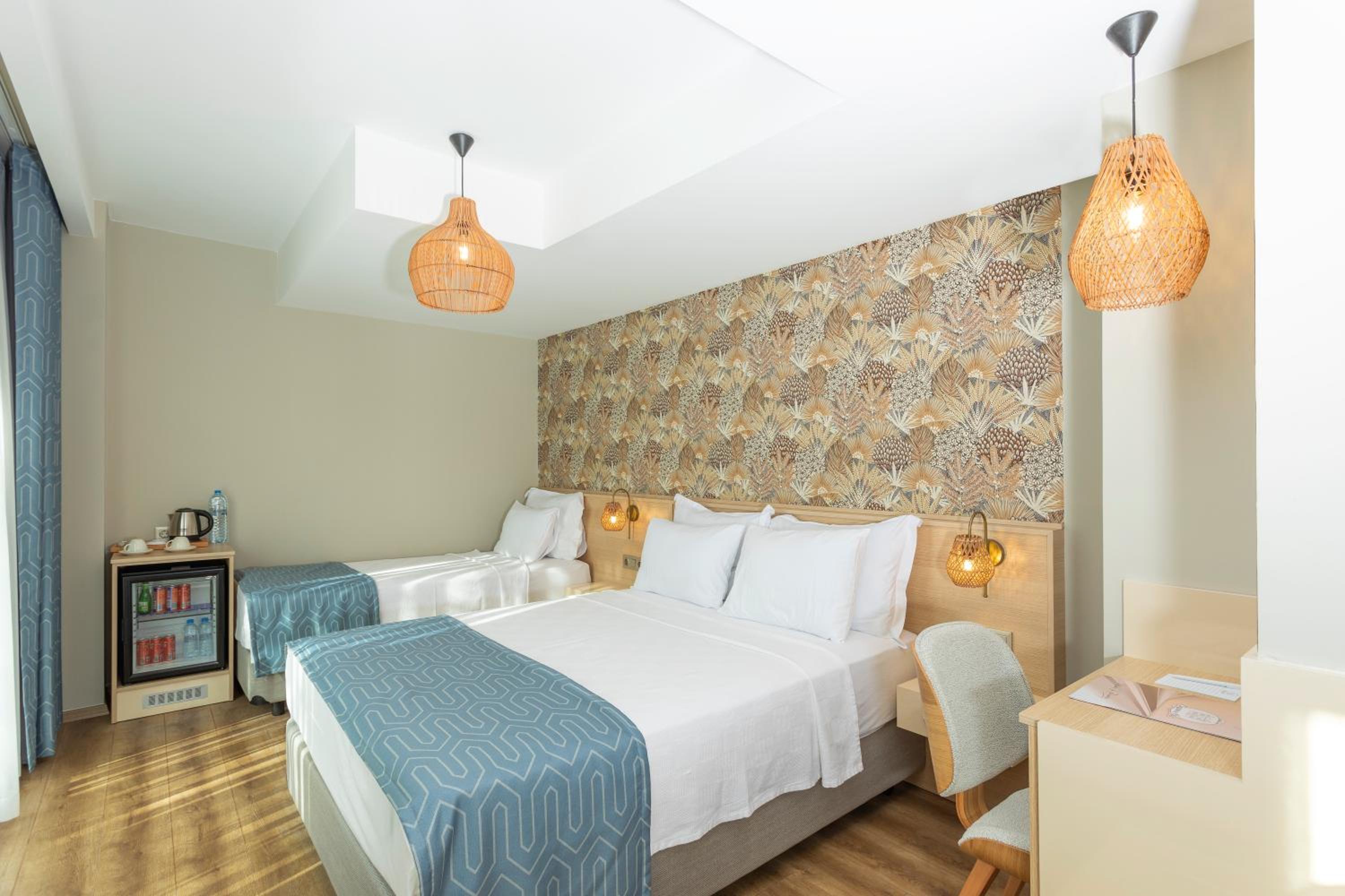 Junior Suite with Garden View photo 3