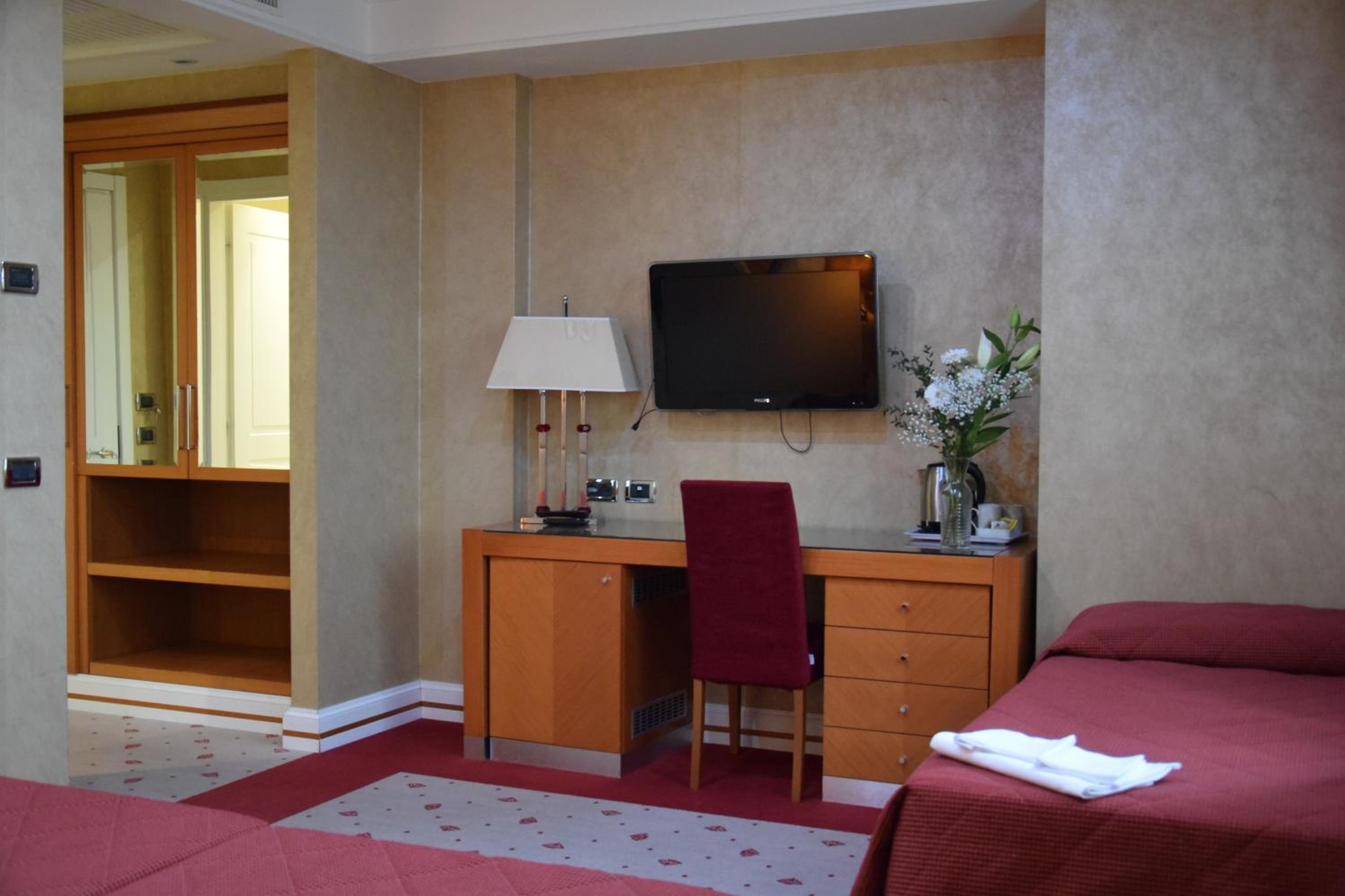 Superior Triple Room - Photo 5