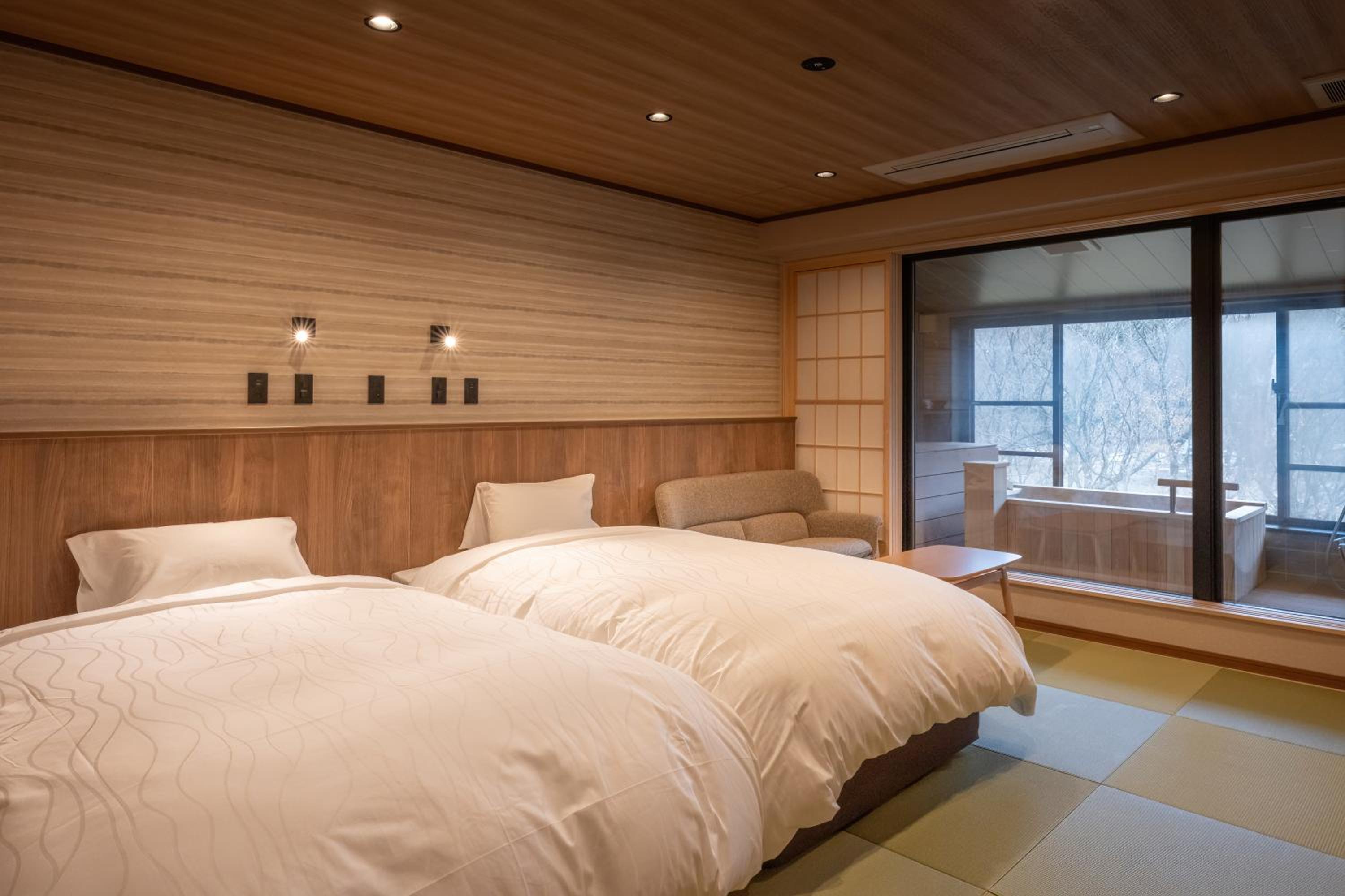 Twin Room with Private Bathroom