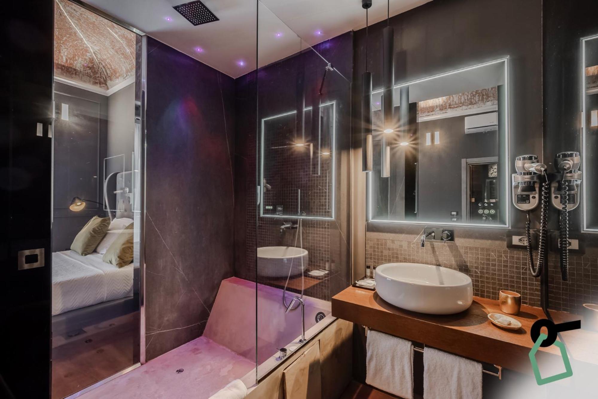 Double Room with Spa Bath