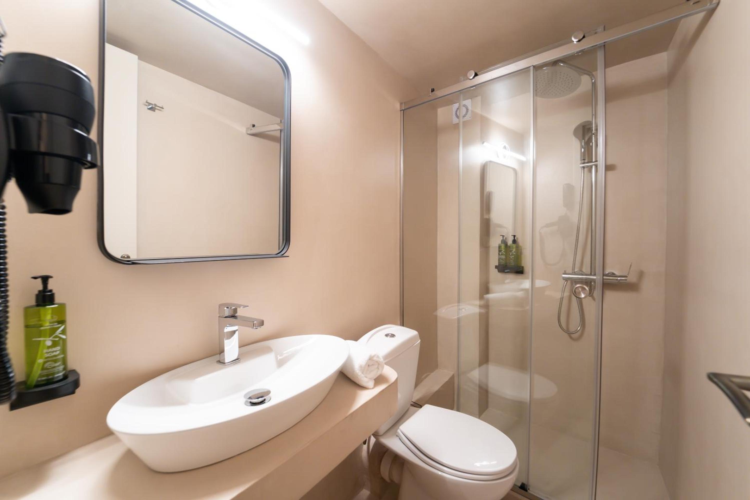 Premium Comfort Room - Photo 7