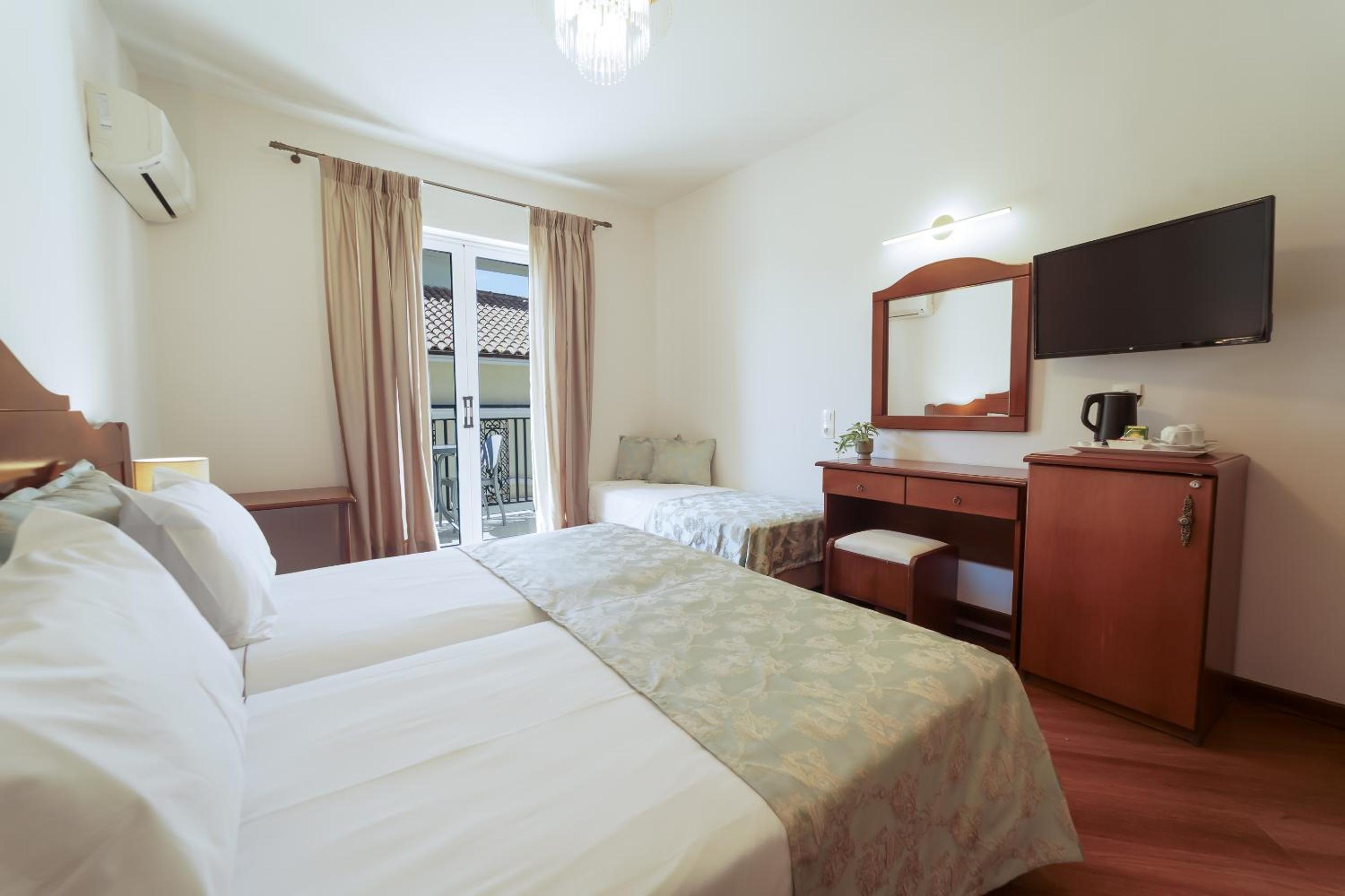 Premium Comfort Room - Photo 6