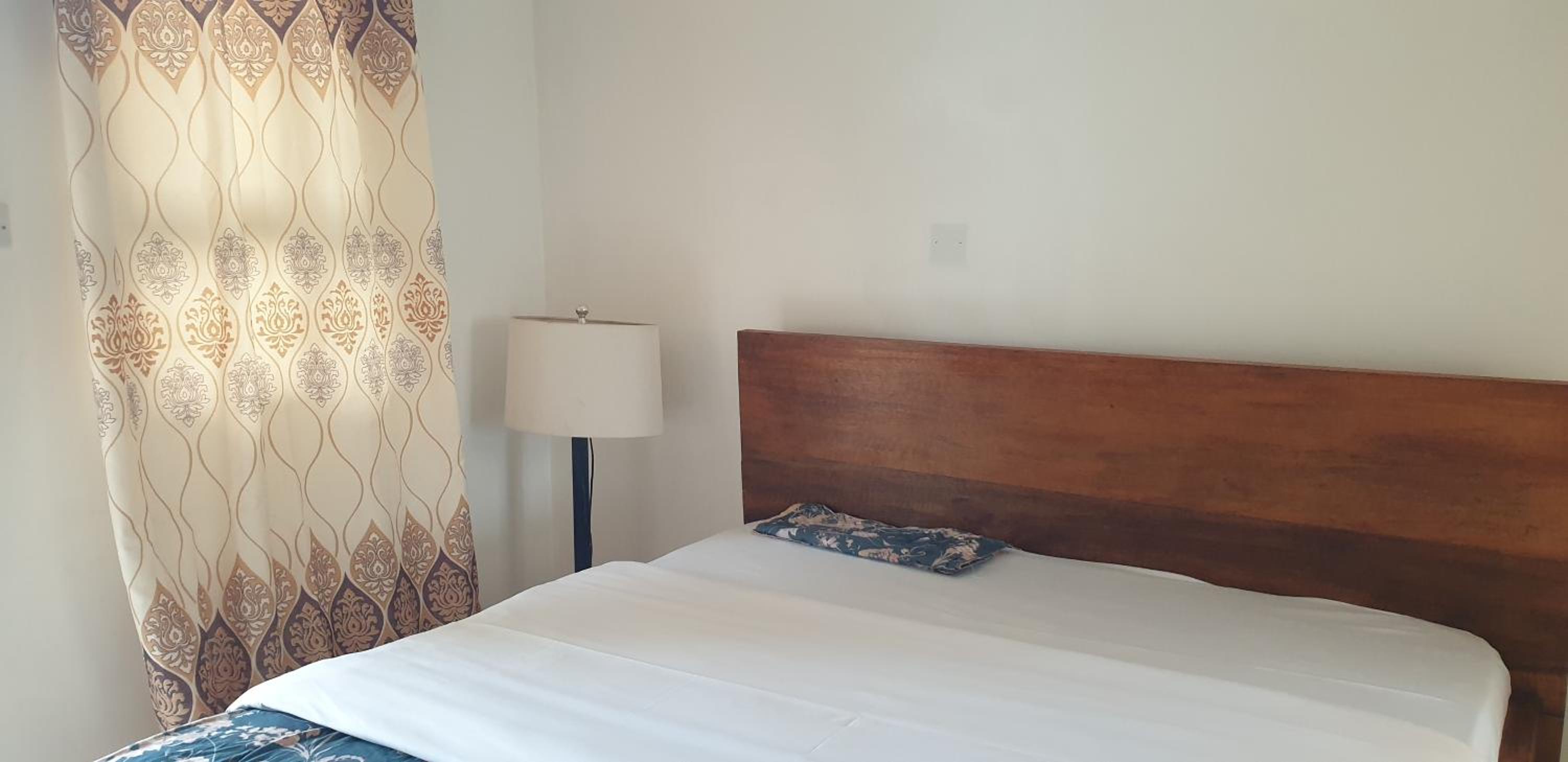 Standard Double Room - Photo 6
