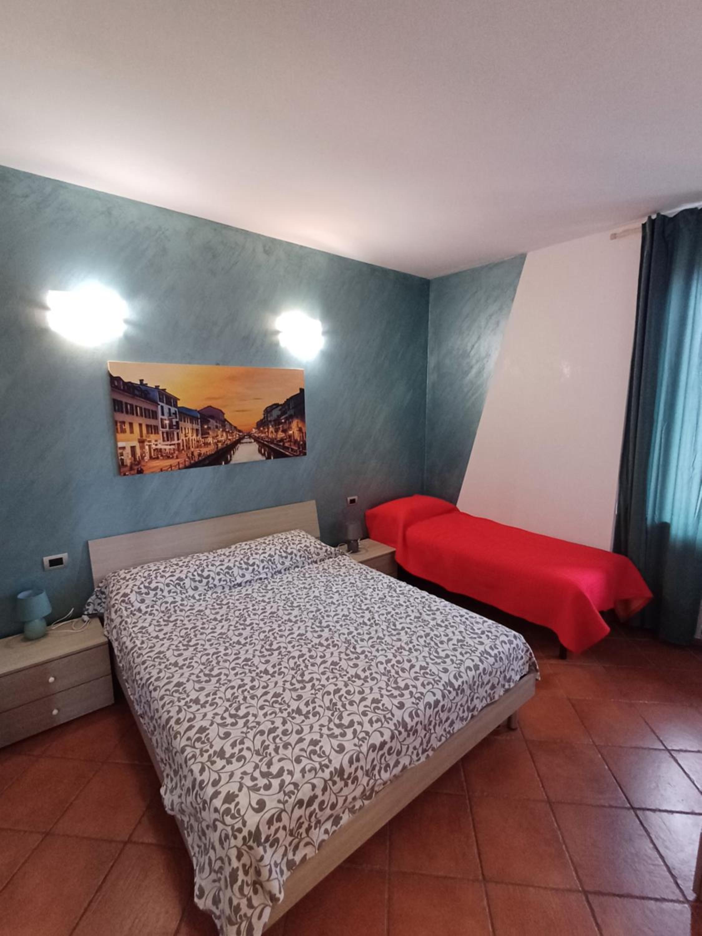 One-Bedroom Apartment - Photo 6