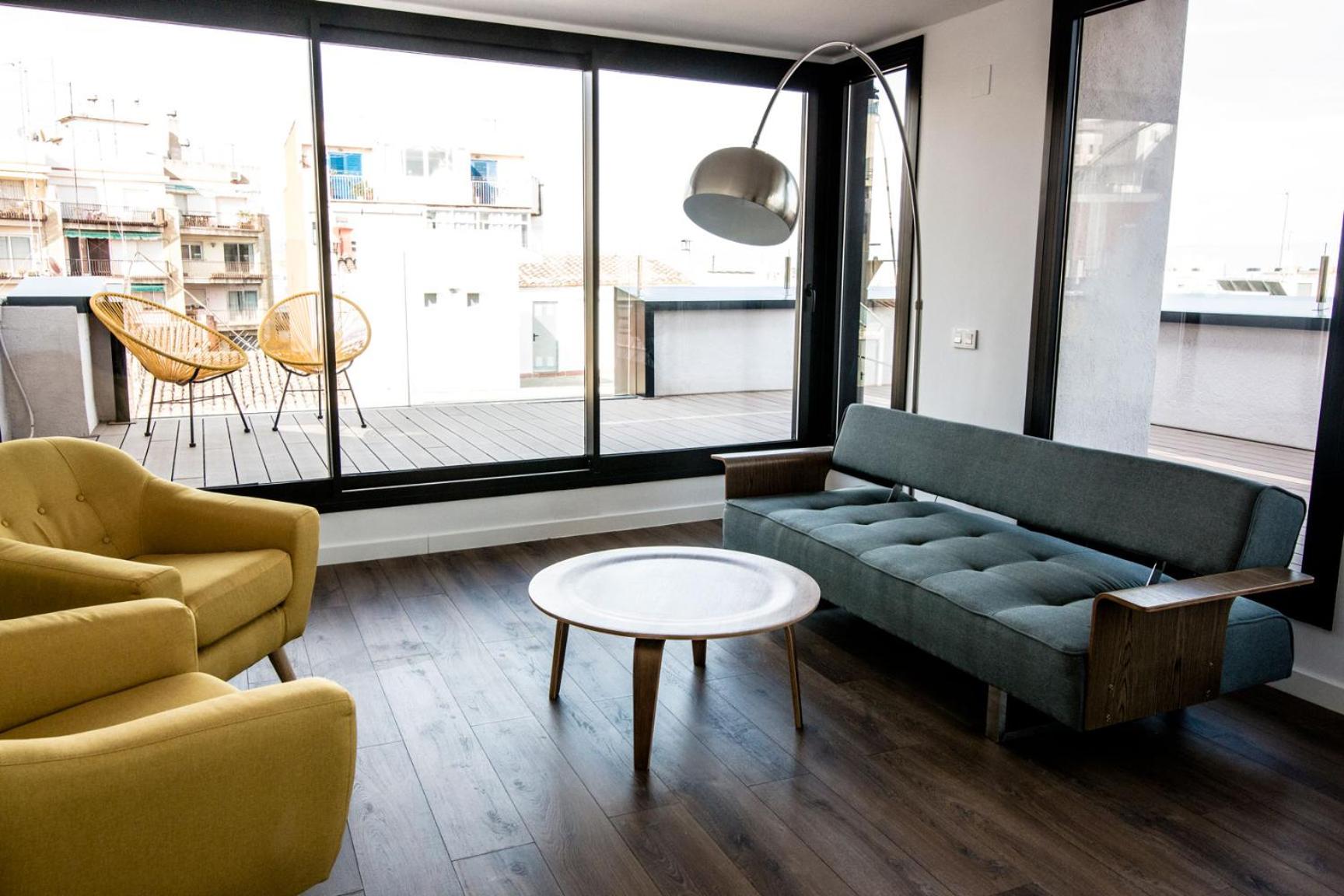 Two-Bedroom Deluxe Apartment photo 2