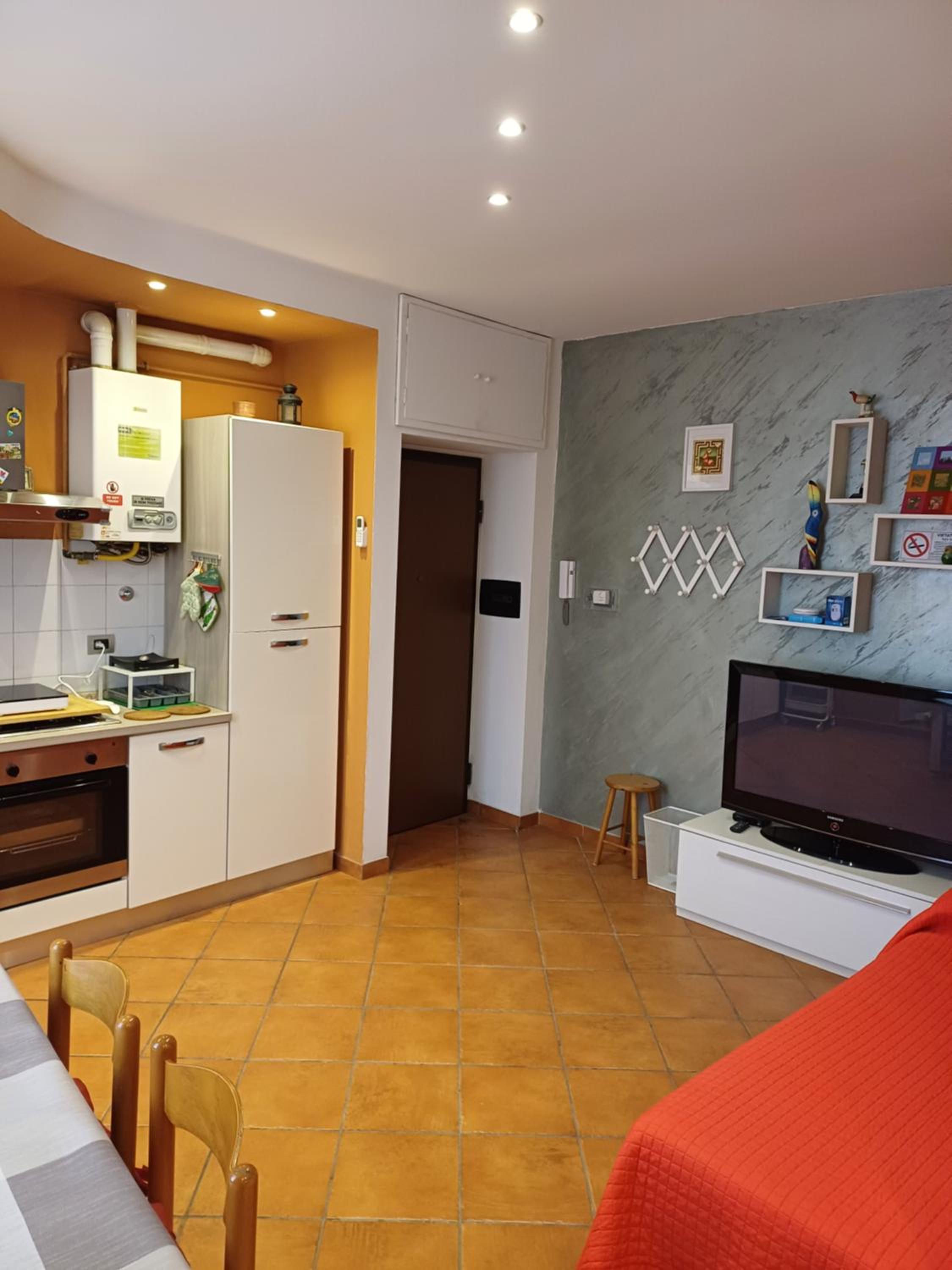 One-Bedroom Apartment - Photo 34