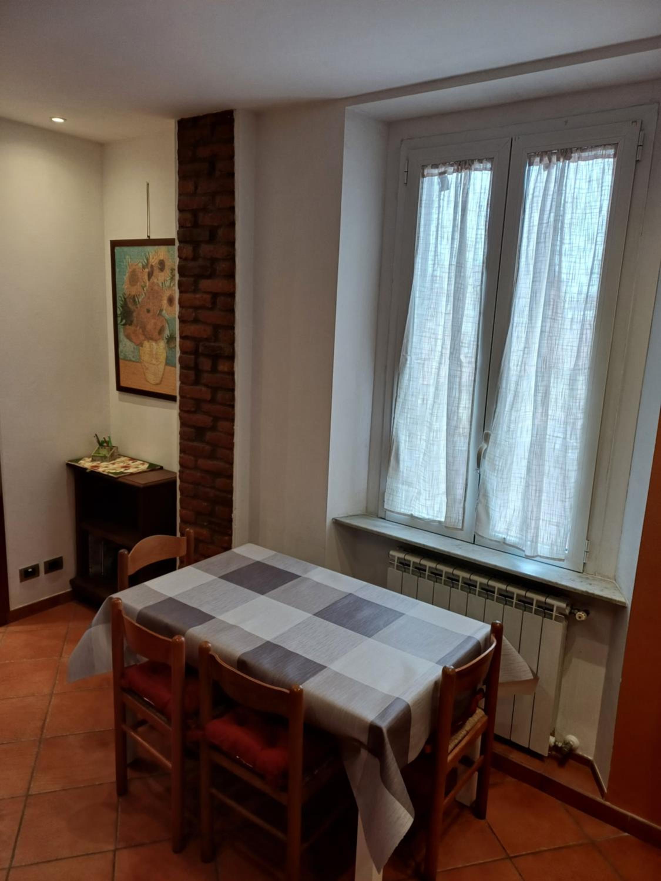 One-Bedroom Apartment - Photo 8