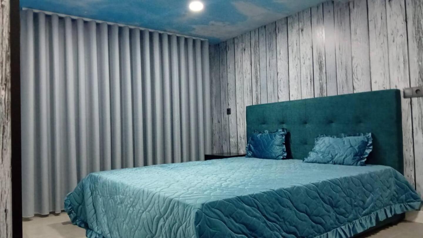 One-Bedroom House photo 3