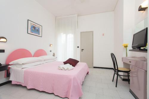Standard Double or Twin Room with Balcony photo 1