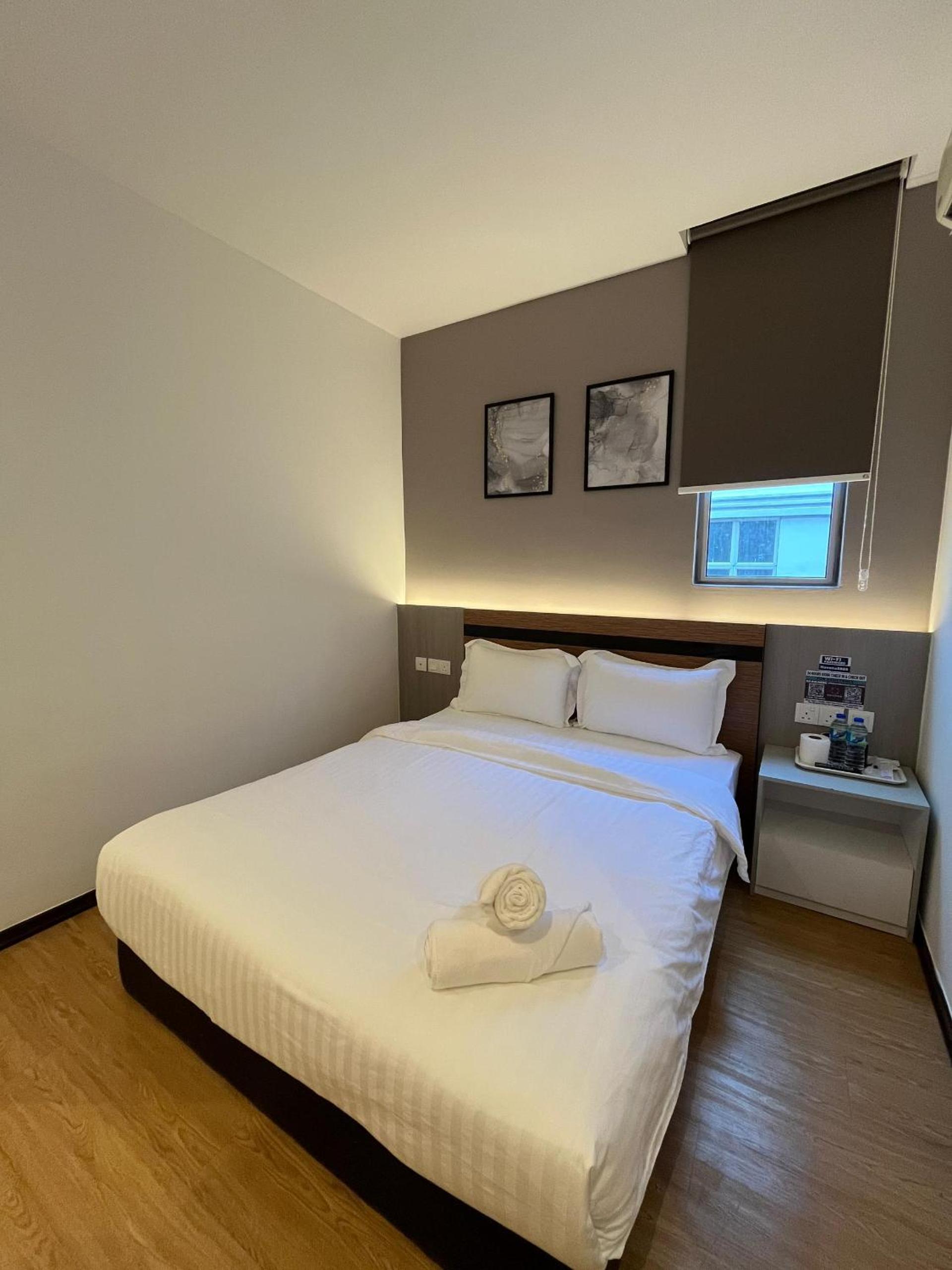 Deluxe Room - Photo 1