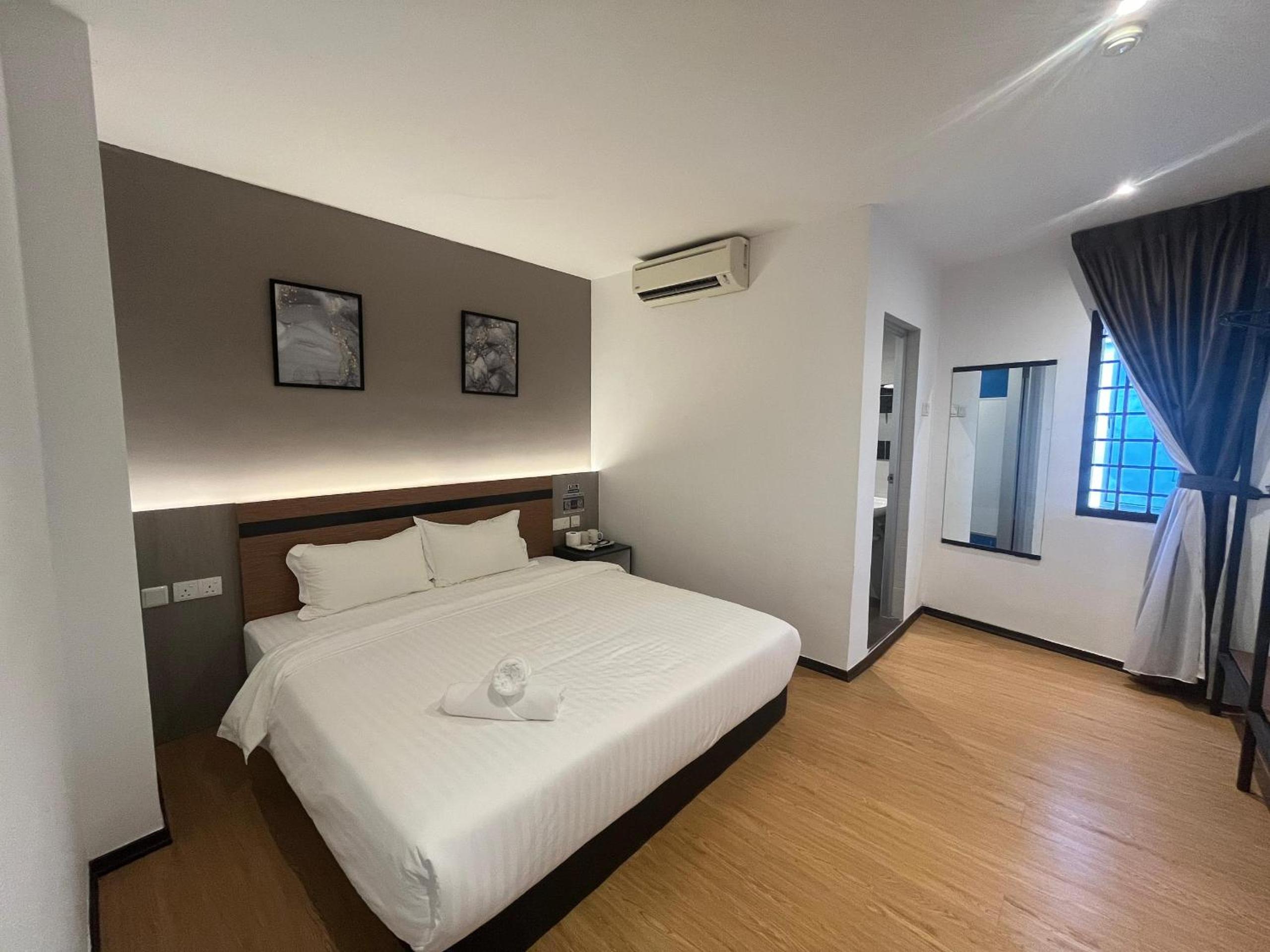 Superior King Room