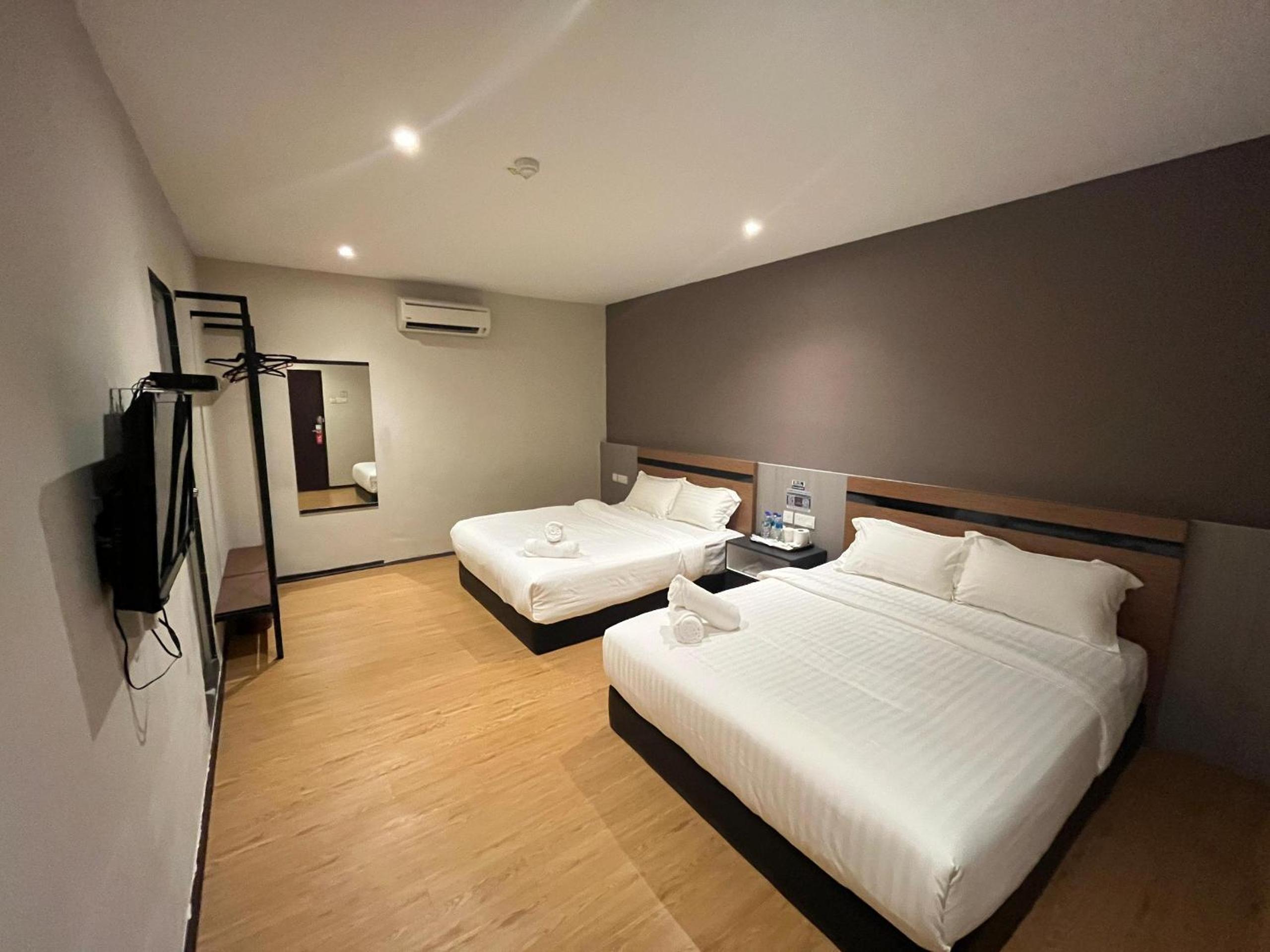 Family Room - Photo 1